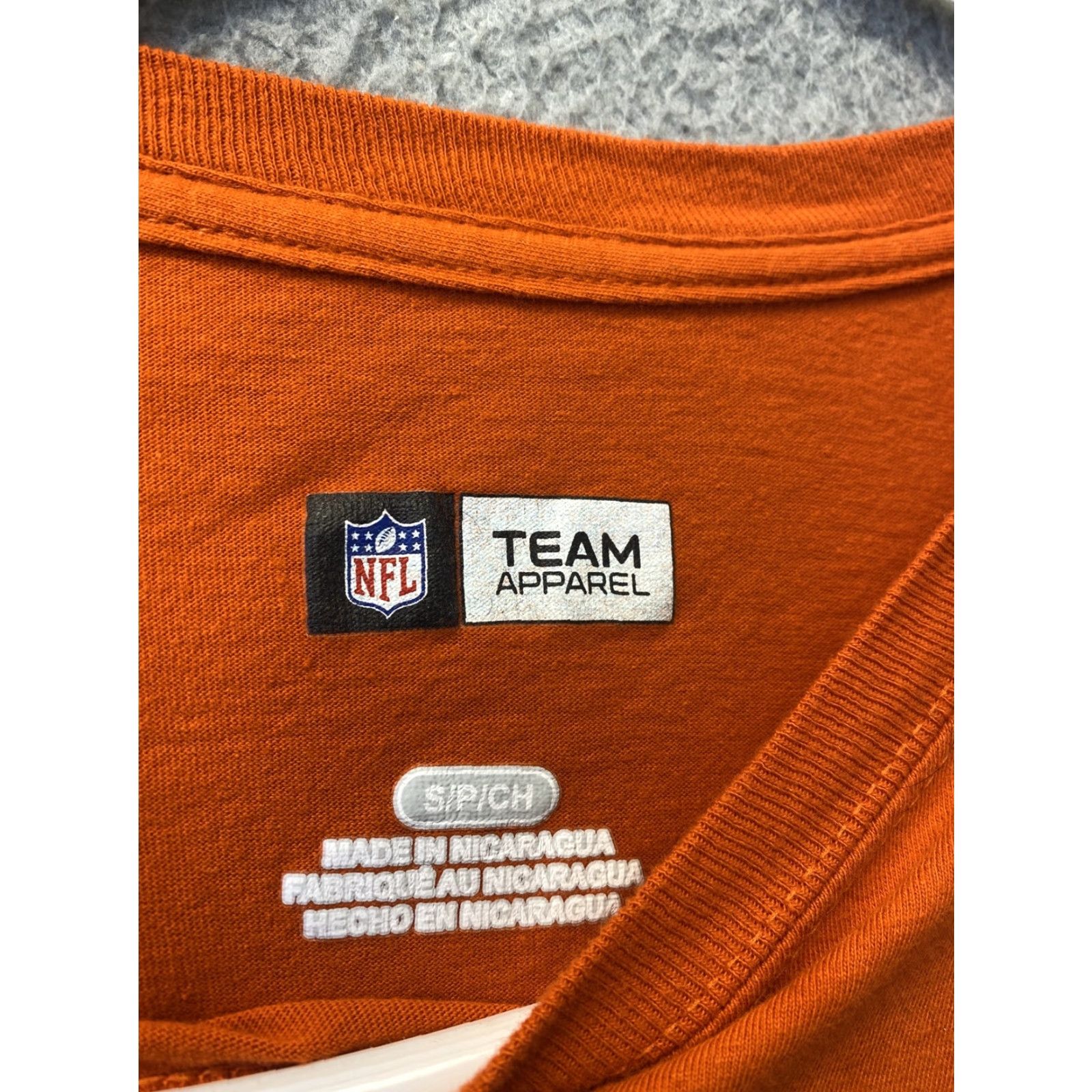 NFL Denver Broncos Shirt Mens Small Long Sleeve Orange NFL Football Logo 56-30 Sports NFL Football Mens Shirt Size US S / EU 44-46 / 1 - 4 Thumbnail