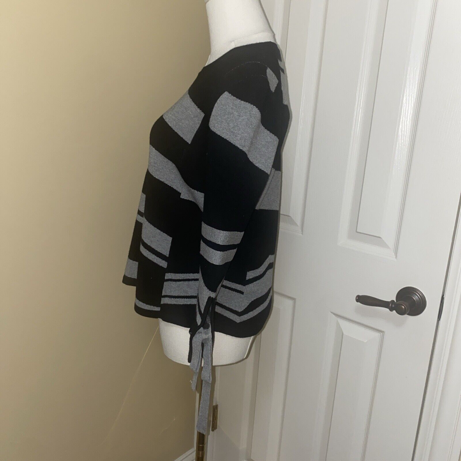 Other RHIÉ Striped Sweater Medium Black Gray Size M / US 6-8 / IT 42-44 - 3 Thumbnail