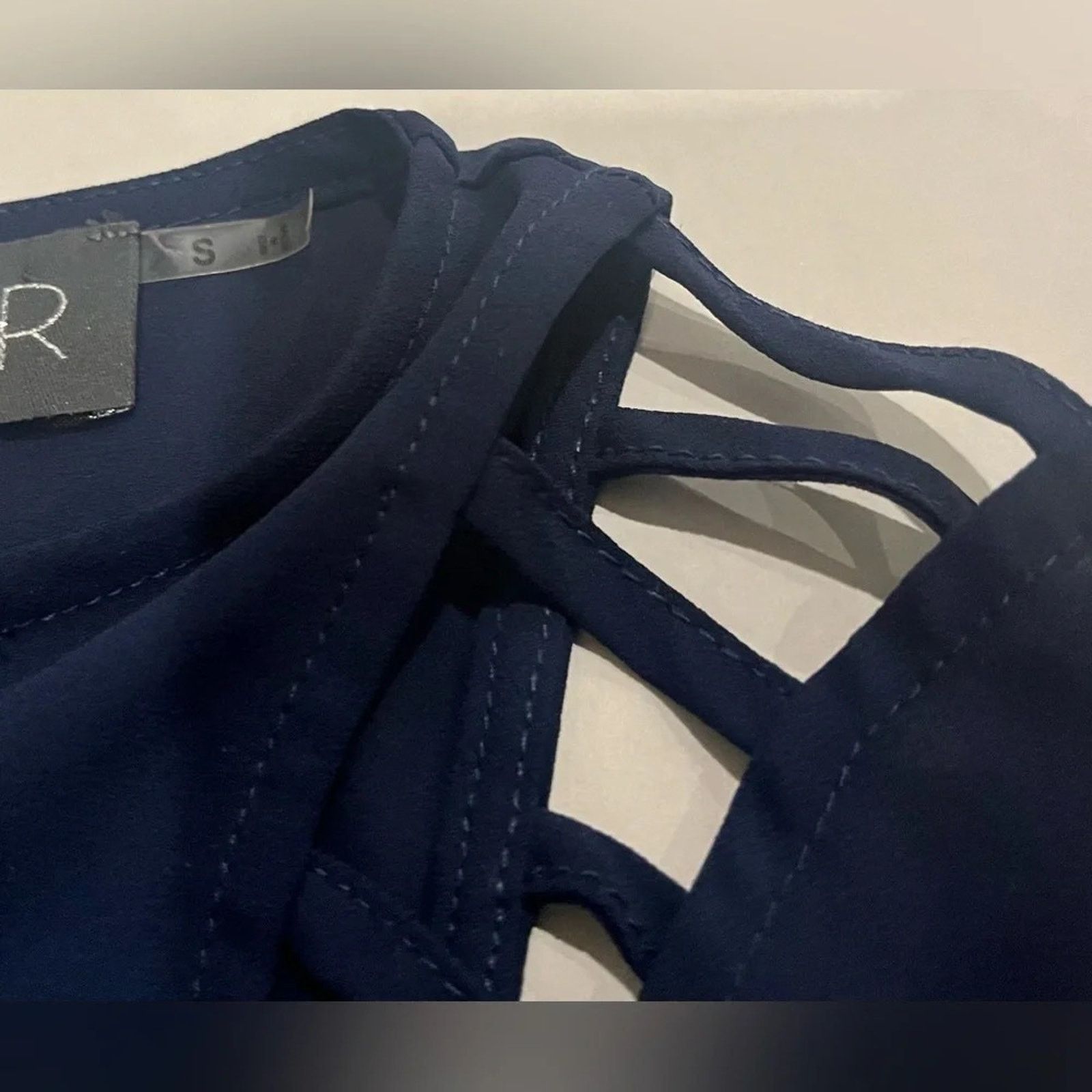 ASTR The Label ASTR long sleeve top with button neck closure, size Small Size S / US 4 / IT 40 - 2 Thumbnail