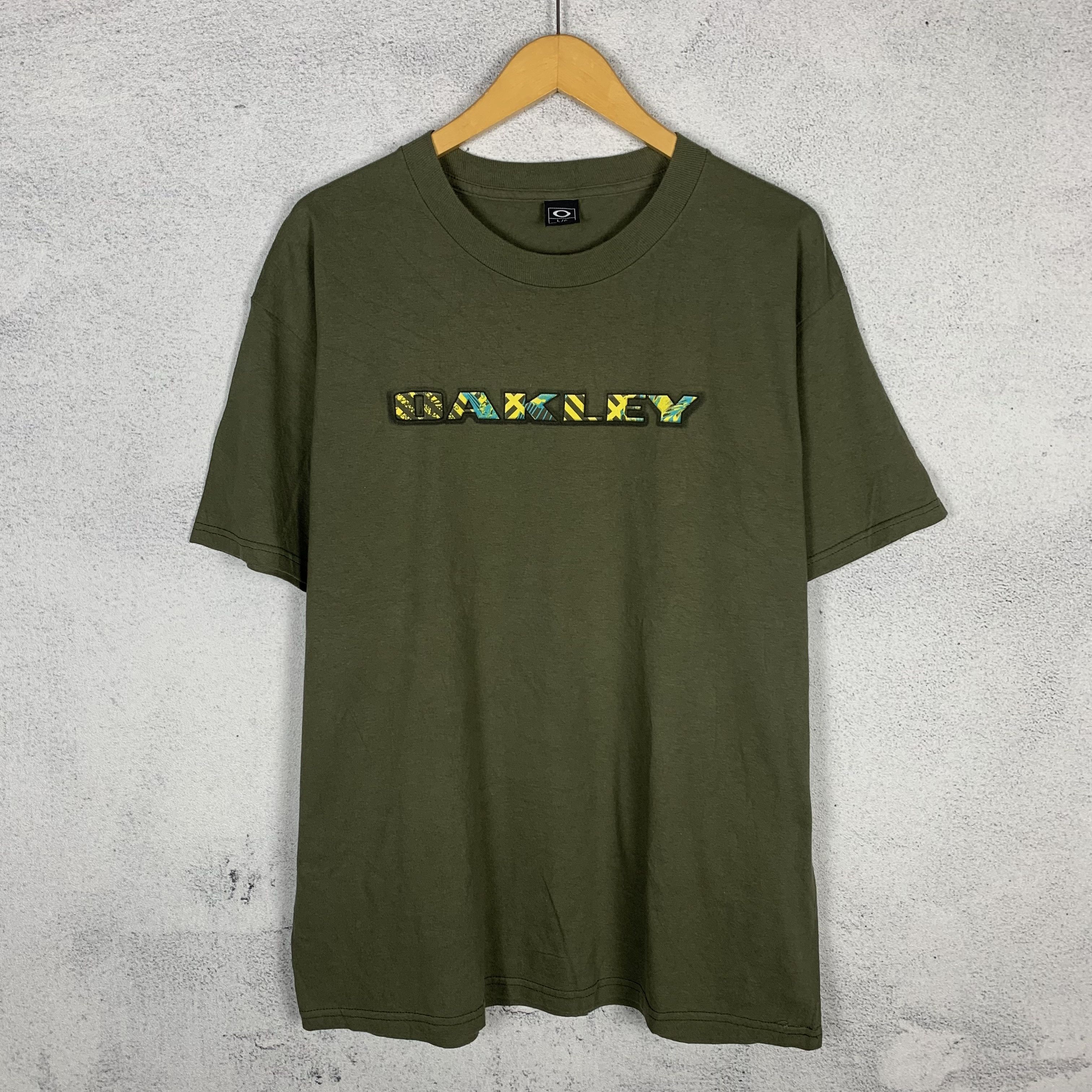 Oakley Oakley Y2K Tshirt Size US L / EU 52-54 / 3 - 3 Thumbnail