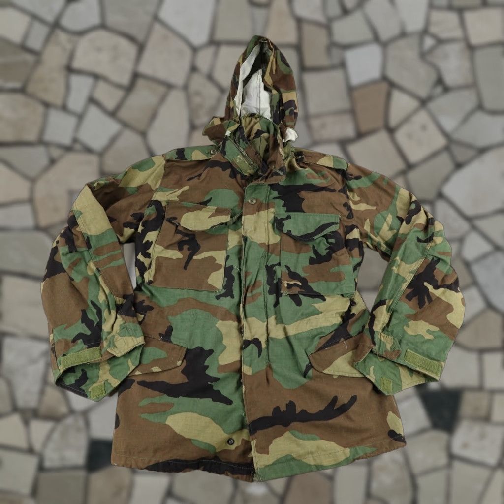 Vintage VINTAGE Golden MFG. CO. US Army Jacket Small Regular Woodland Camo Cold Weather Field Coat 80s Mens Size US S / EU 44-46 / 1 - 1 Thumbnail