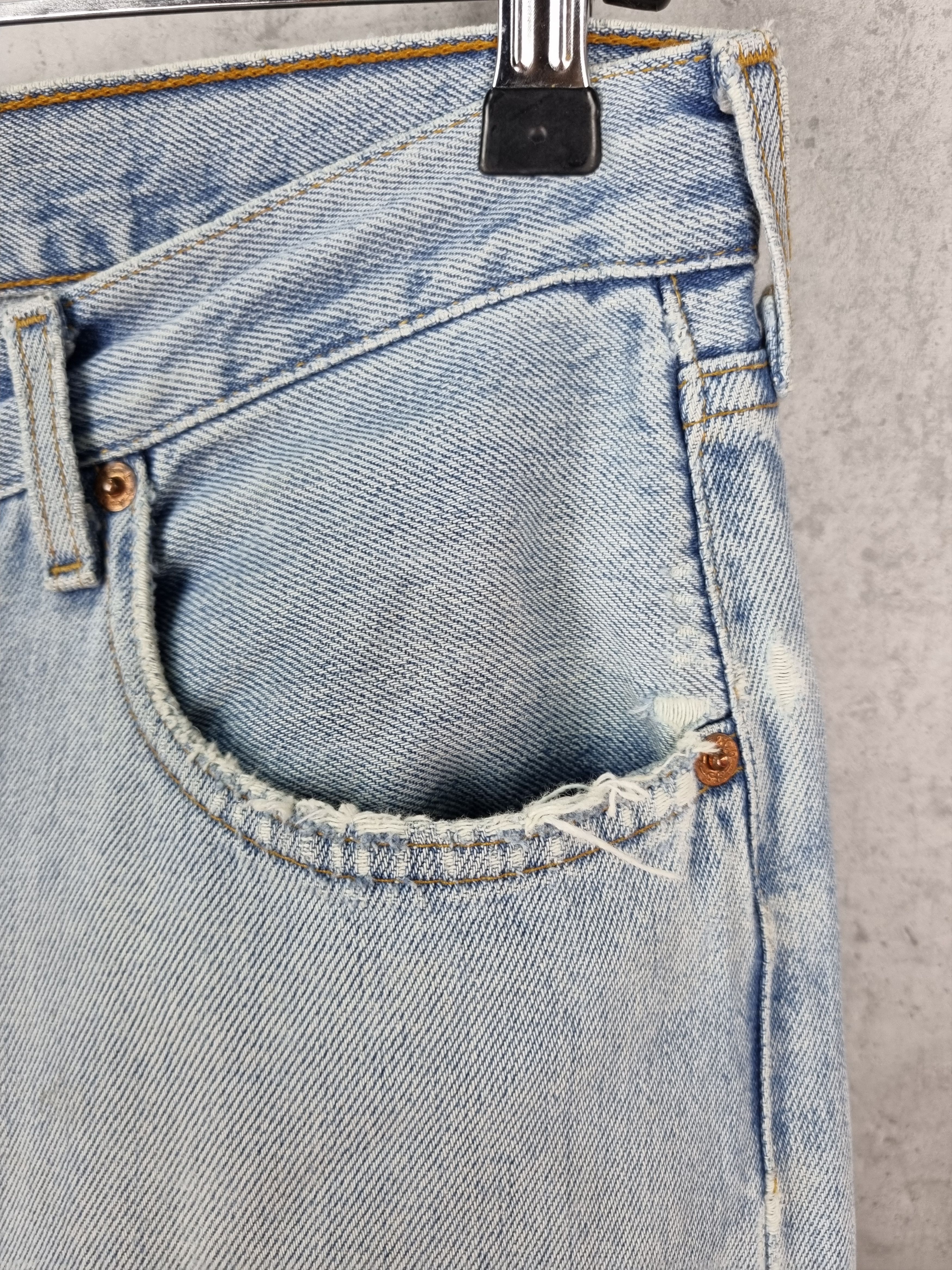 Levi's × Levi's Vintage Clothing × Vintage 1994 Vintage LEVIS 501 Dirty Distressed Jeans made in France Size US 33 - 18 Thumbnail