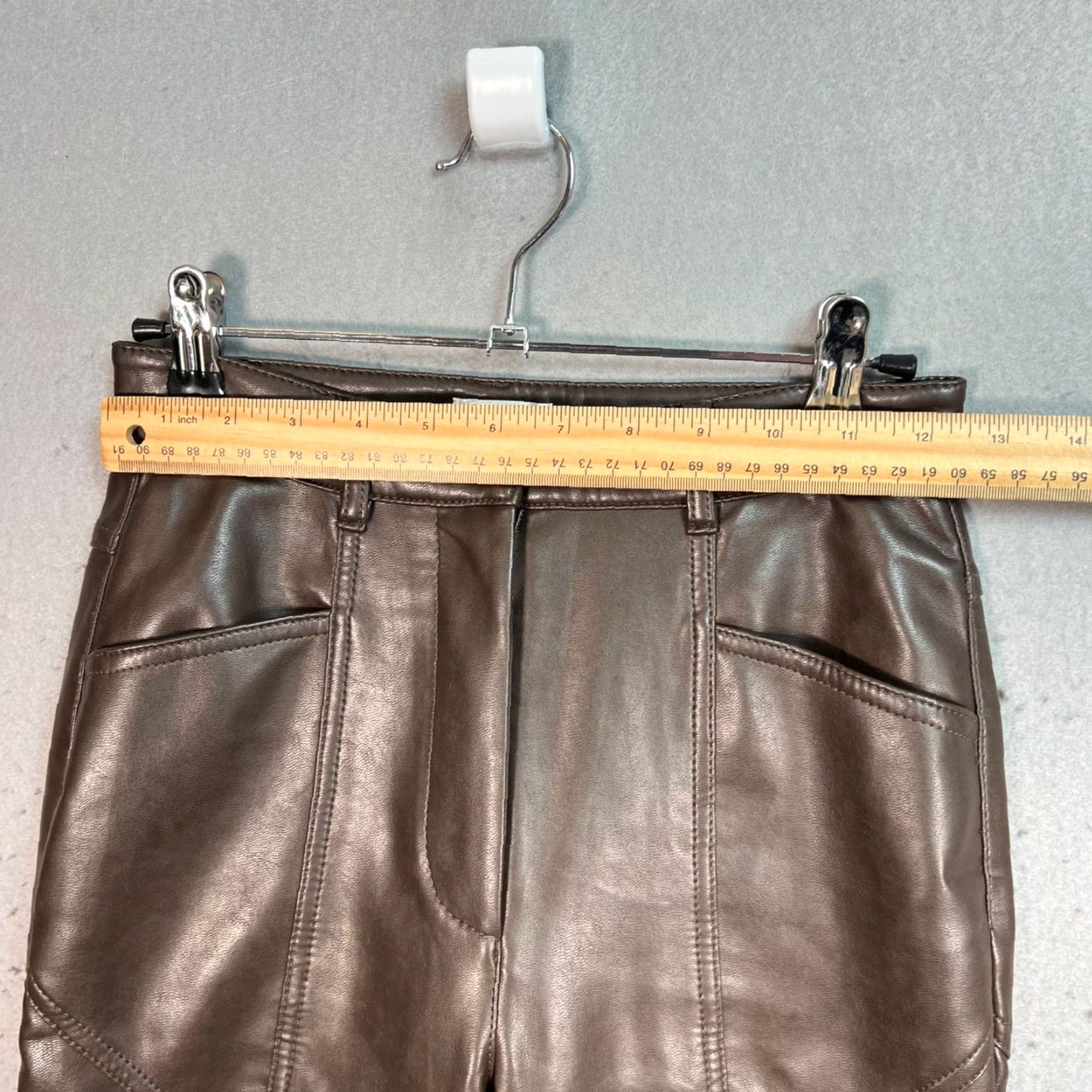 Vintage VINTAGE Wilfred Brown High-Waisted Faux Leather Tapered Leg Pants 0 Womens Size 28" / US 6 / IT 42 - 6 Thumbnail