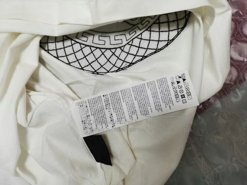 Versace Versace White short sleeves Size US L / EU 52-54 / 3 - 7 Thumbnail