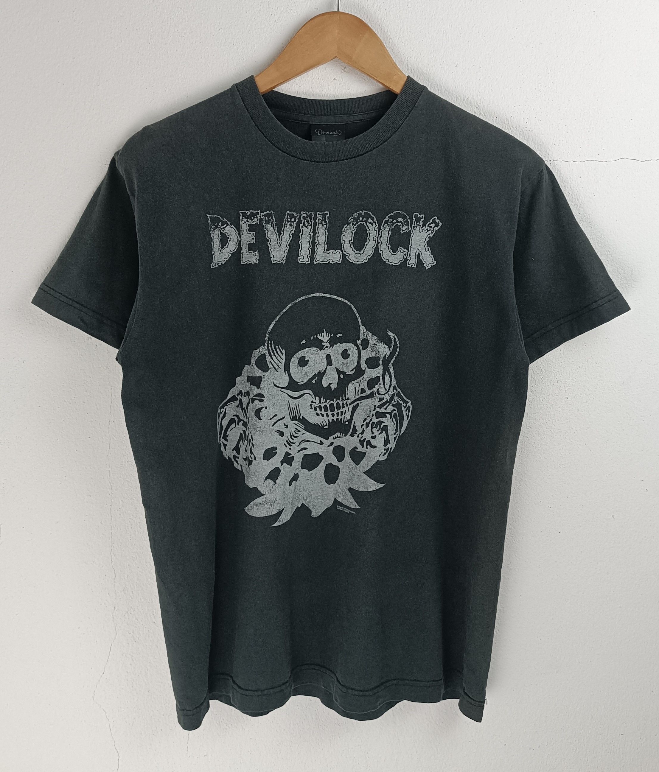 Devilock THRASHED FADED VINTAGE DEVILOCK JAPANESE BRAND Y2K PUNK TEE Size US M / EU 48-50 / 2 - 3 Thumbnail