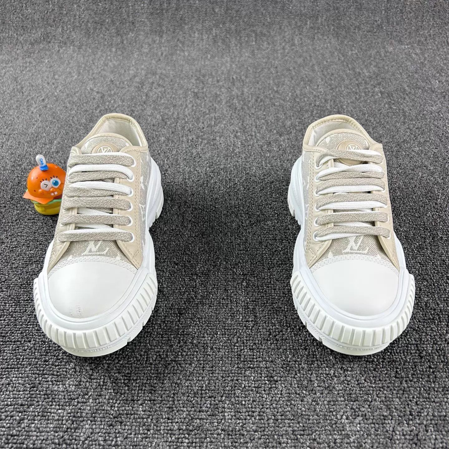 Louis Vuitton LV Monogram Cracker Platform Sneakers Women's 35.5 Size US 5 / IT 35 - 2 Thumbnail