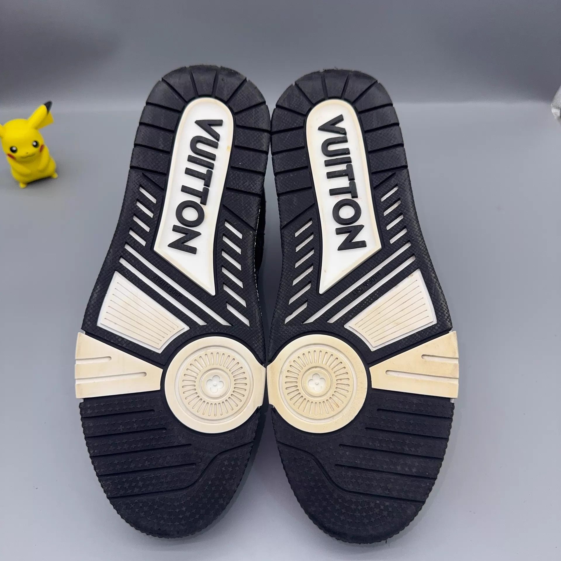 Louis Vuitton LOUIS VUITTON Trainer Panda White/Black 39.5 Size US 6.5 / EU 39-40 - 4 Thumbnail
