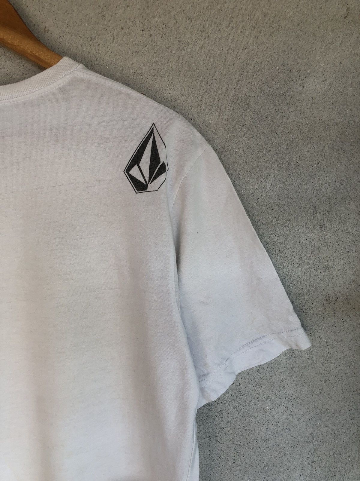 Vintage × Volcom Vintage Y2K Volcom Australia Graphic Nice Colourway Tee Size US L / EU 52-54 / 3 - 8 Thumbnail