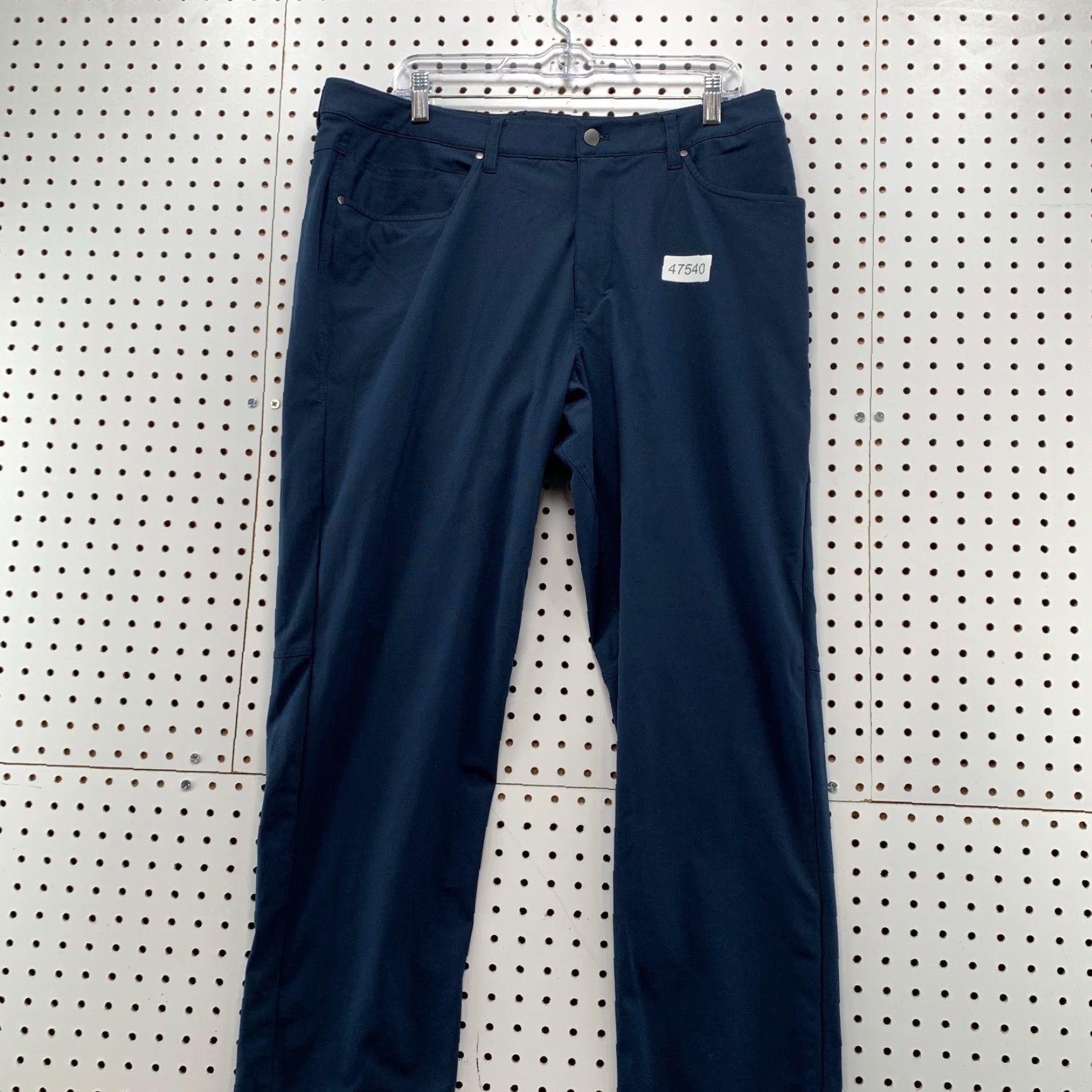 Lululemon Lululemon Chino Pants Mens 36X30.5 Navy Blue Straight Fit Work City Pants Size US 36 / EU 52 - 4 Thumbnail