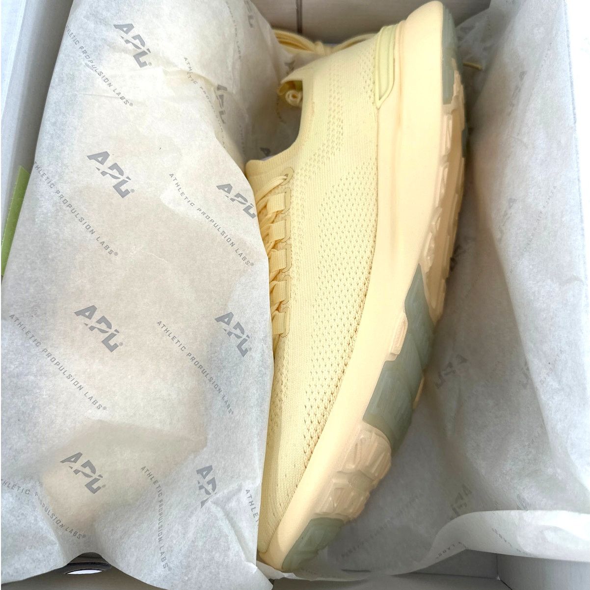 Athletic Propulsion Labs APL Men's Mellow TechLoom Breeze Sneakers Size 10 Size US 10 / EU 43 - 3 Thumbnail