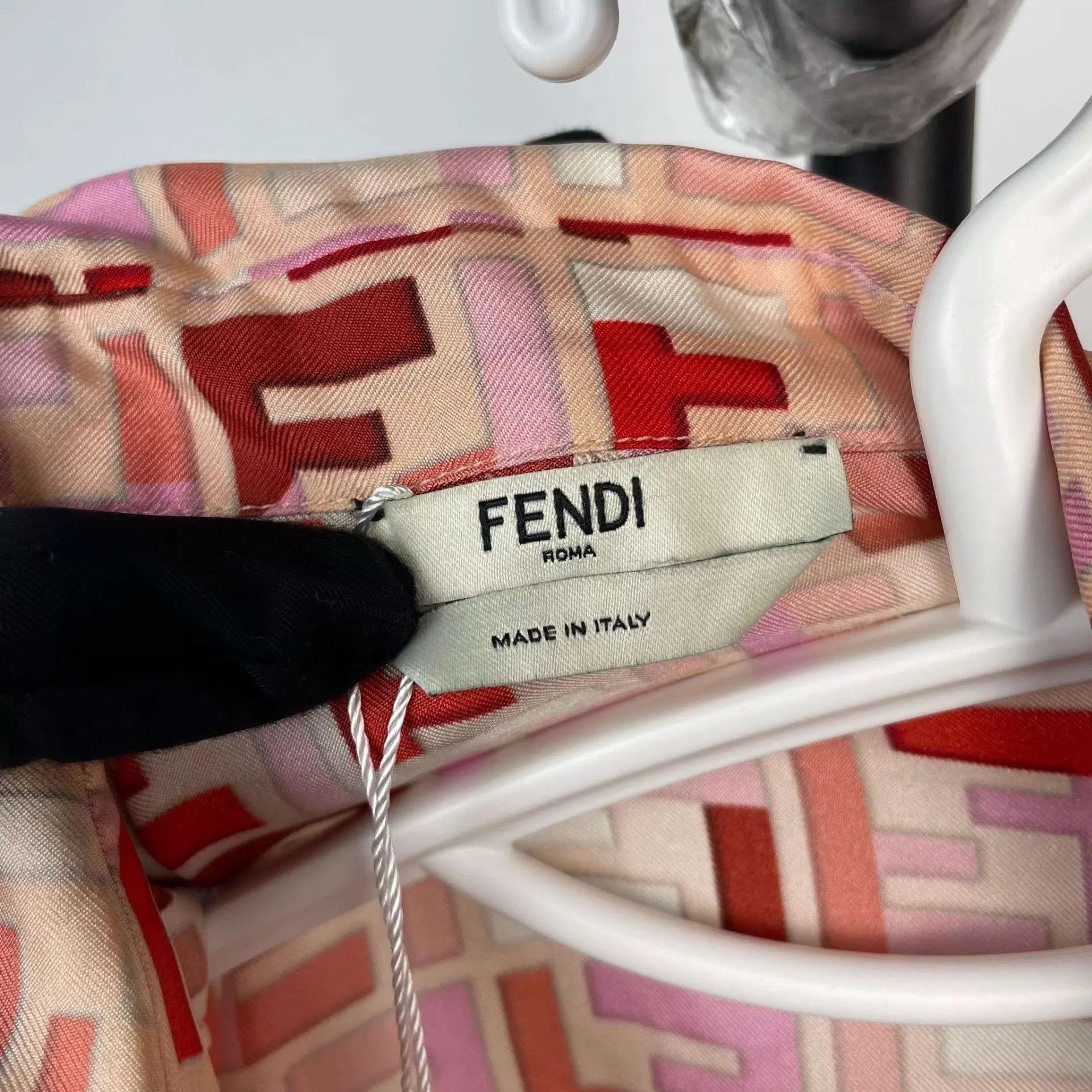 Fendi FENDI Pink Button-Down Shirt 36 Size XS / US 0-2 / IT 36-38 - 3 Thumbnail