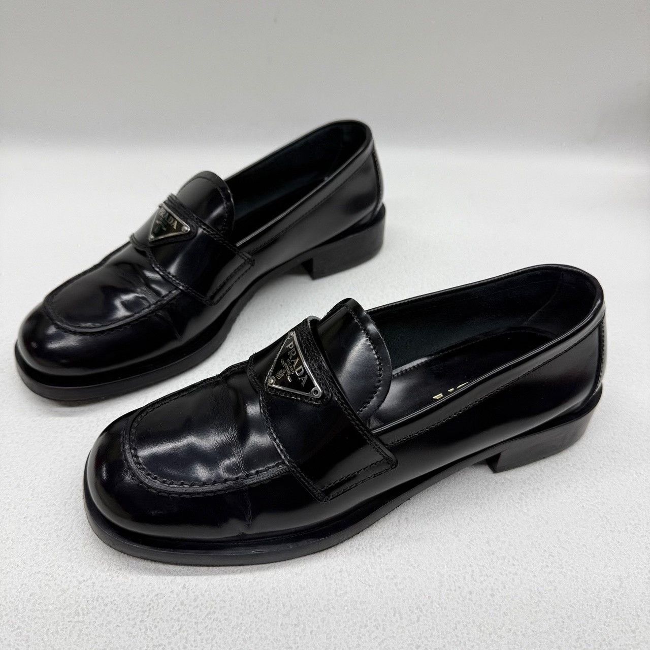 Prada Prada Black Lowtop Sneakers us_7-5 Women Size US 7.5 / IT 37.5 - 1 Thumbnail