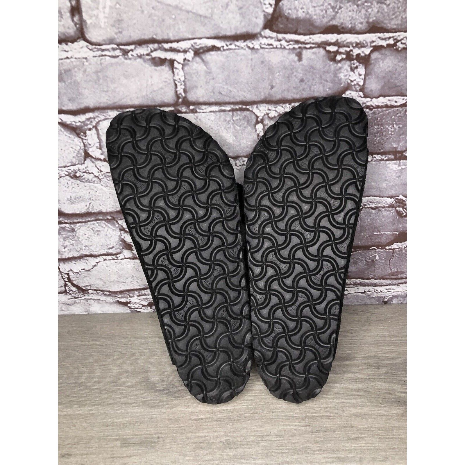 Birkenstock Birkenstock Arizona Black Suede Leather Strap Slides Sandals Size US 10 / IT 40 - 19 Thumbnail