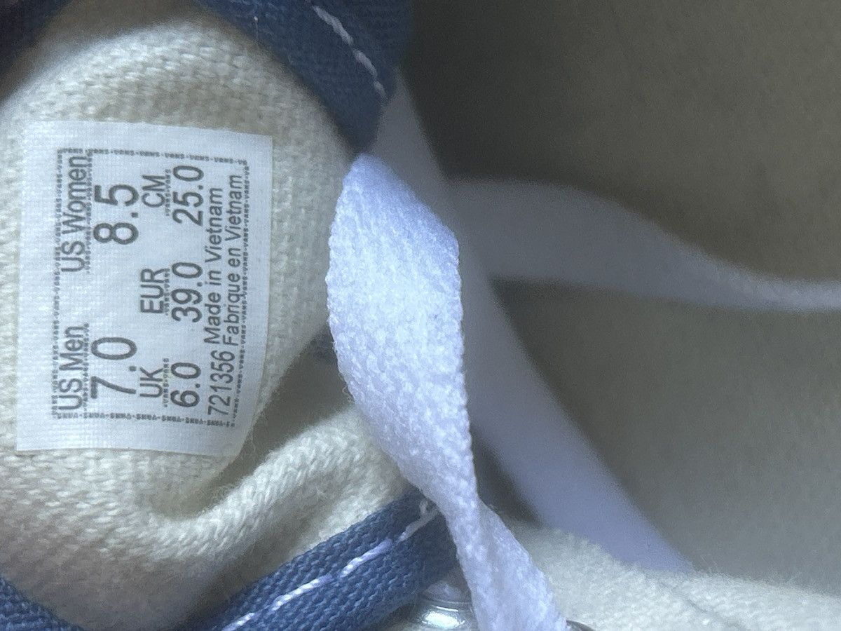 Vans Blue Low Top Vans Size US 7 / EU 40 - 2 Thumbnail