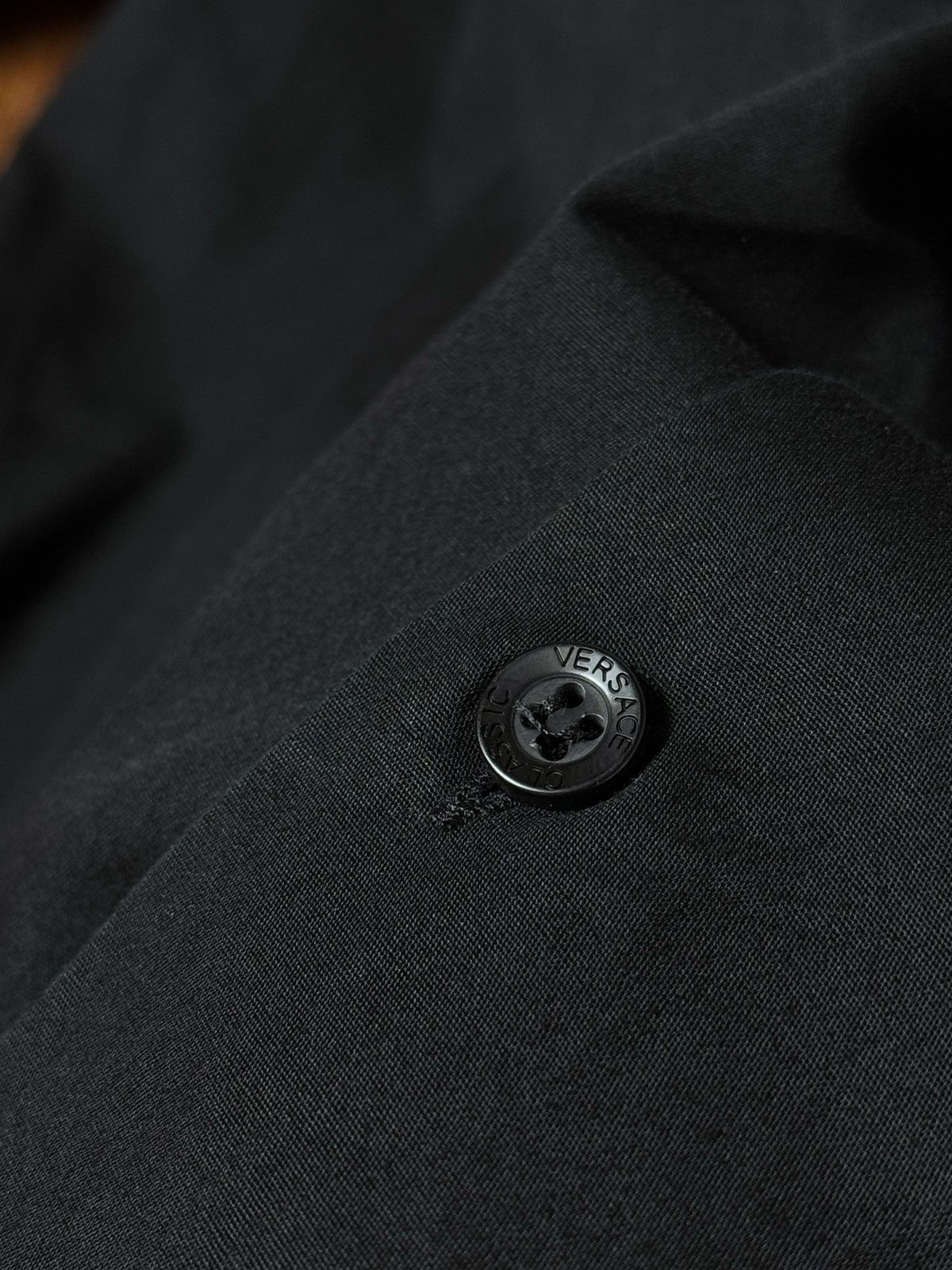 Versace Versace Classic Longsleeve button-up Shirt size M Size US M / EU 48-50 / 2 - 5 Thumbnail
