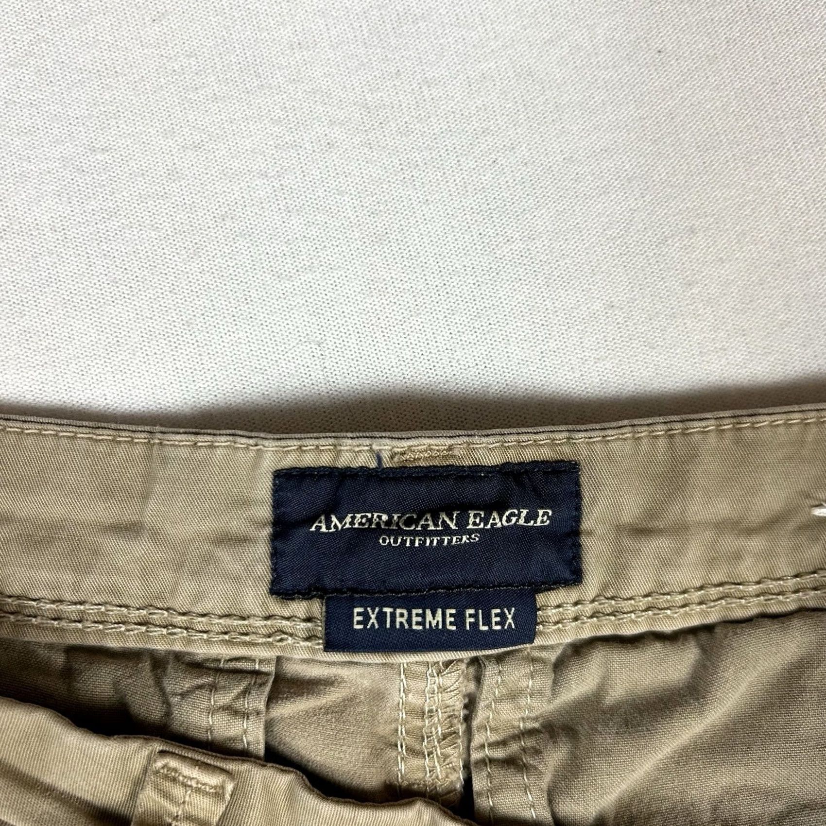 American Eagle Outfitters American Eagle Outfitters Chino Pants Slim Taper Beige 29x32 Men’s Slimming Pockets Casual Workwear AEO Size US 29 - 6 Thumbnail