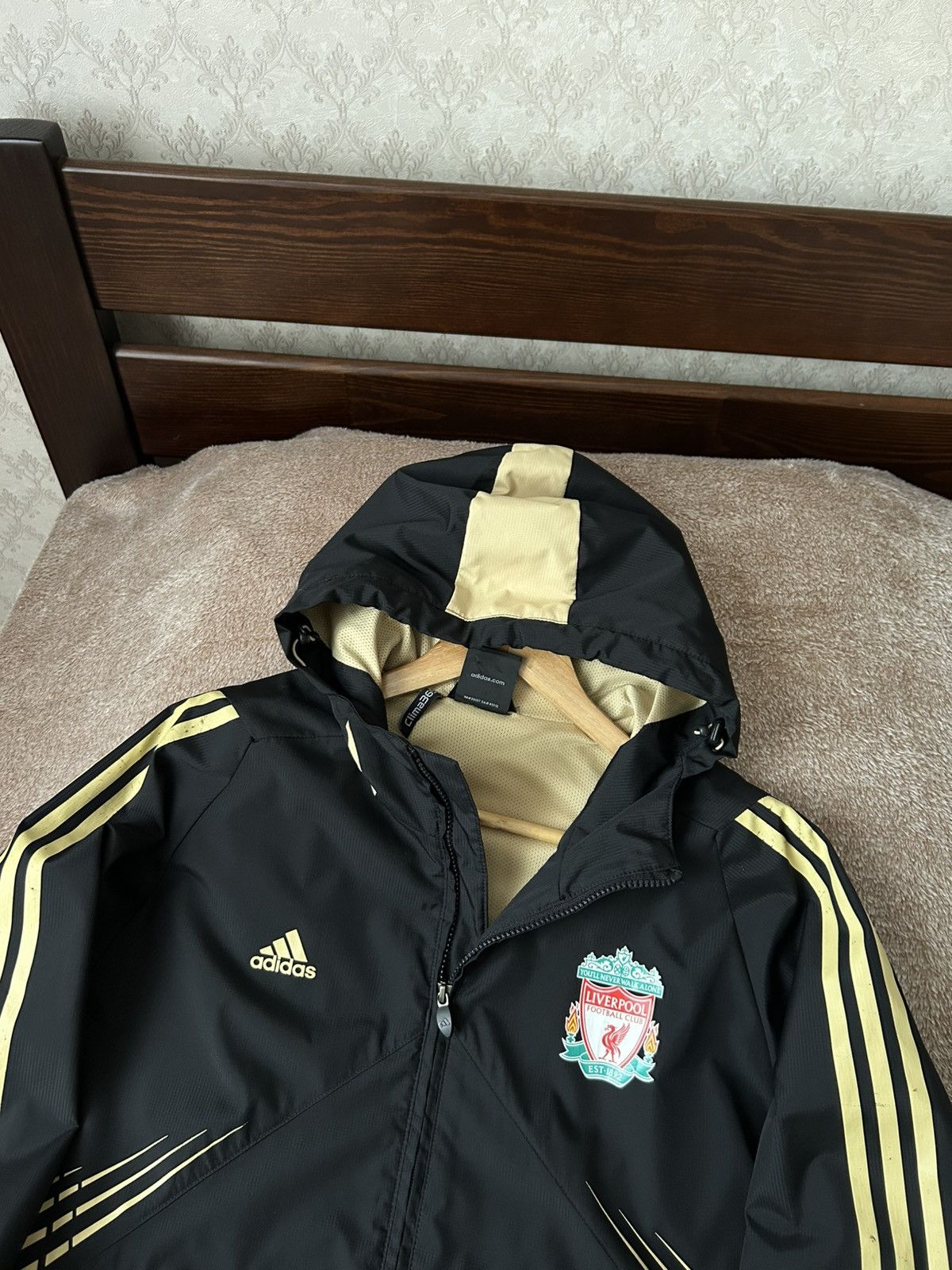Adidas Adidas FC Liverpool Vintage 2008 man's jacket size XL Size US XL / EU 56 / 4 - 3 Thumbnail