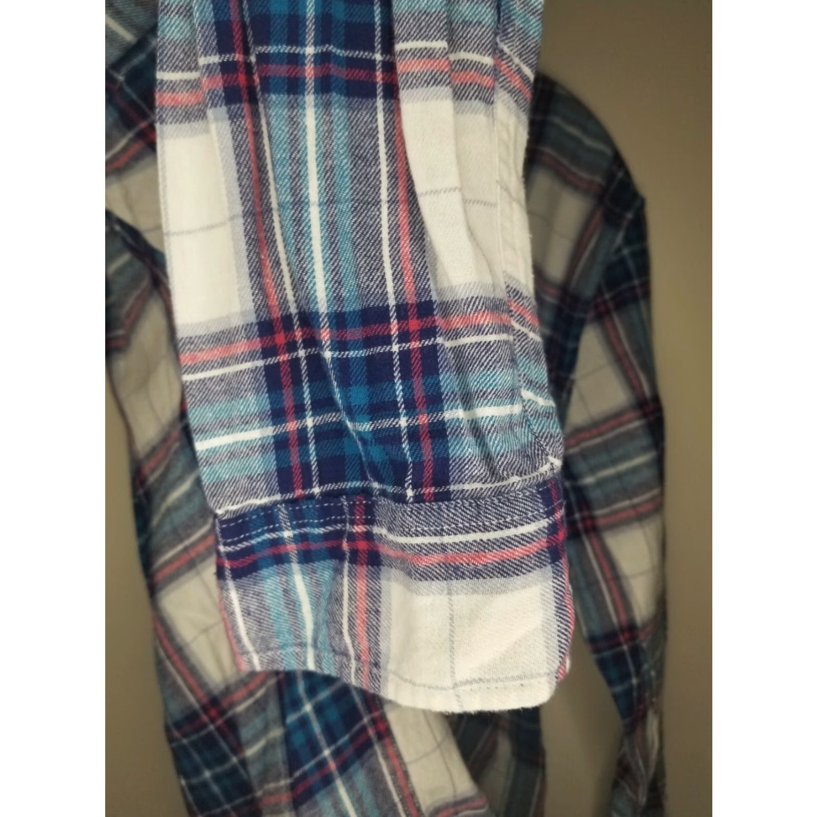 Aeropostale Aeropostale Womens Long Sleeve Flannel Blue White Red Size Large L Blue Red White Colorful Button-Up Shirt Women Size L / US 10 / IT 46 - 4 Thumbnail