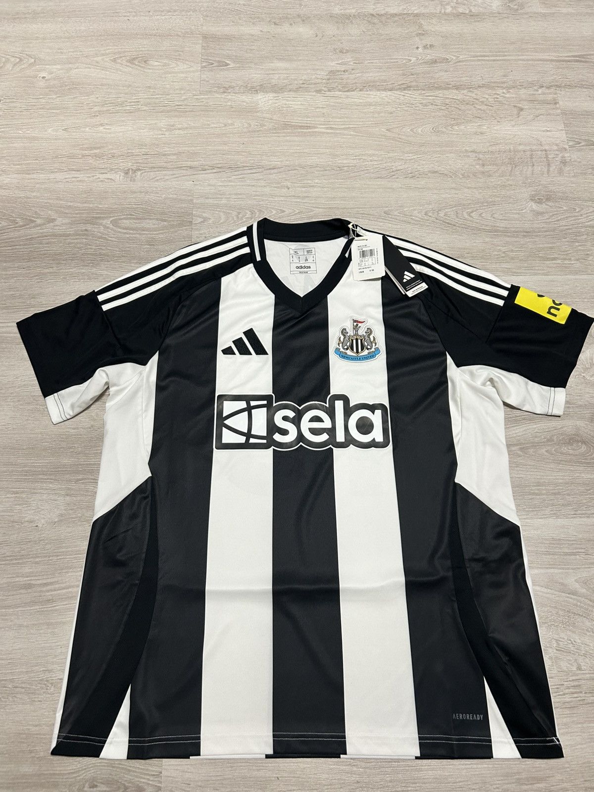 Other Adidas Newcastle United FC 2024/25 Jersey Authentic Men 2XL Size US XL / EU 56 / 4 - 1 Thumbnail