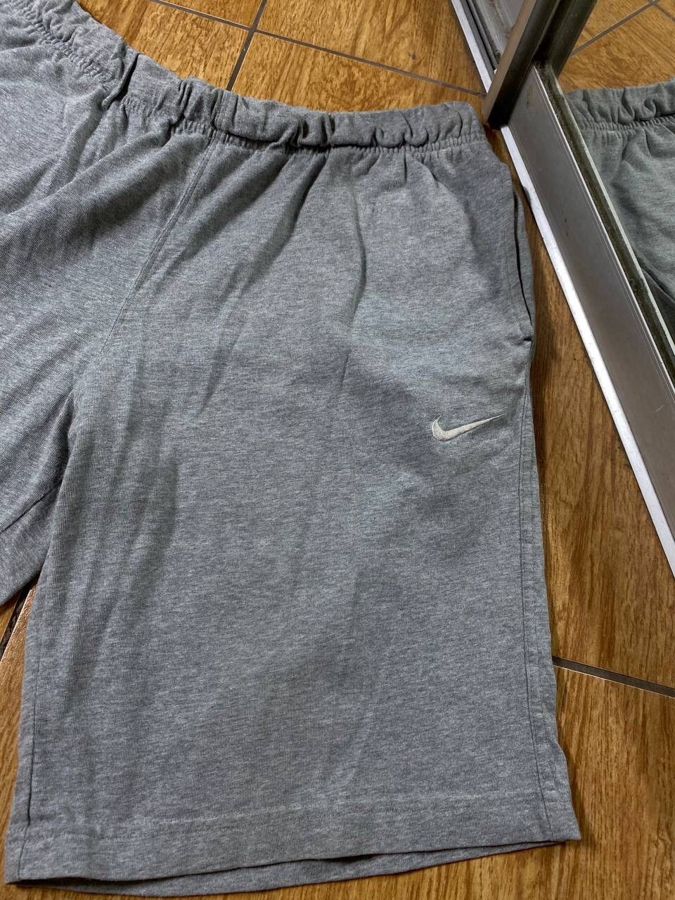 Nike × Vintage Nike Vintage Y2k Swoosh Logo Shorts Rare Streetwear Gray Size US 36 / EU 52 - 19 Thumbnail