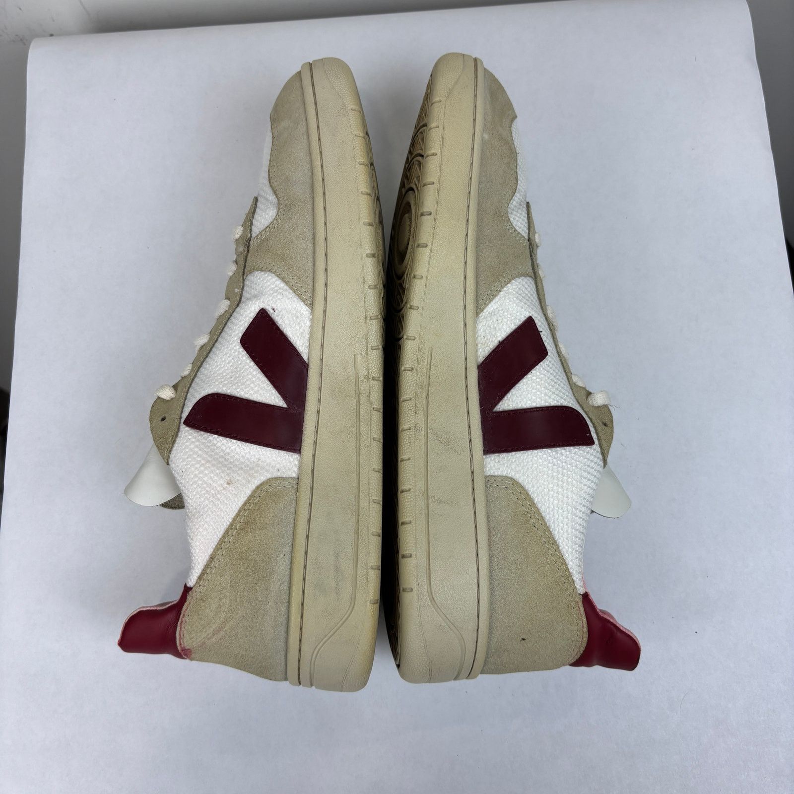 Veja Veja V-10 Leather Low Sneakers Shoes Men's 11.5 Preppy Size US 11.5 / EU 44-45 - 7 Thumbnail