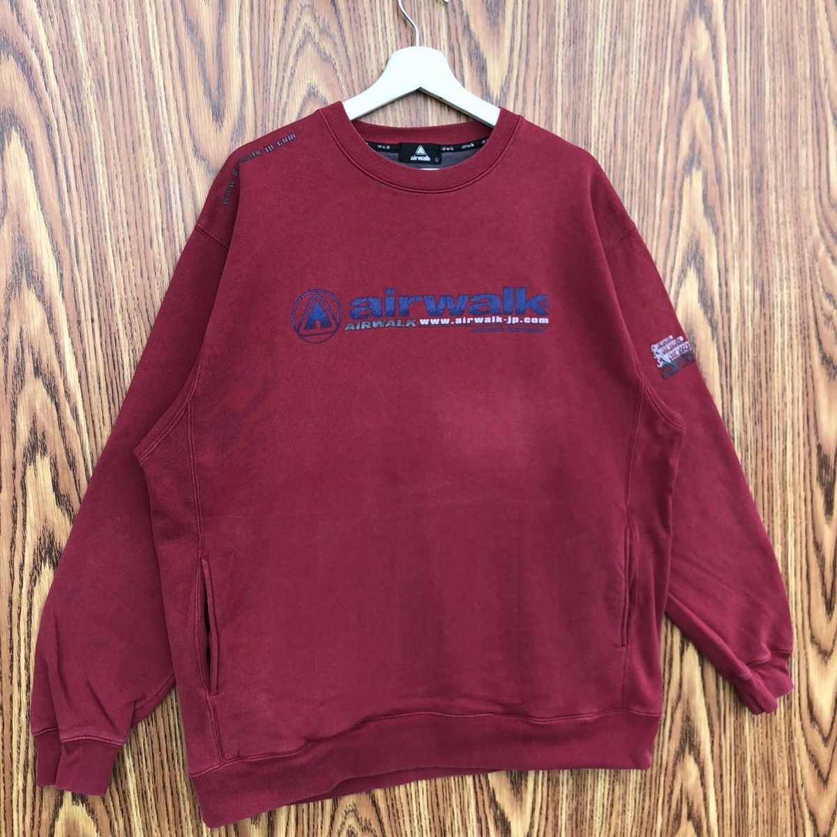 Airwalk Vintage Airwalk Sweatshirt Crewneck Pullover Size US L / EU 52-54 / 3 - 2 Thumbnail