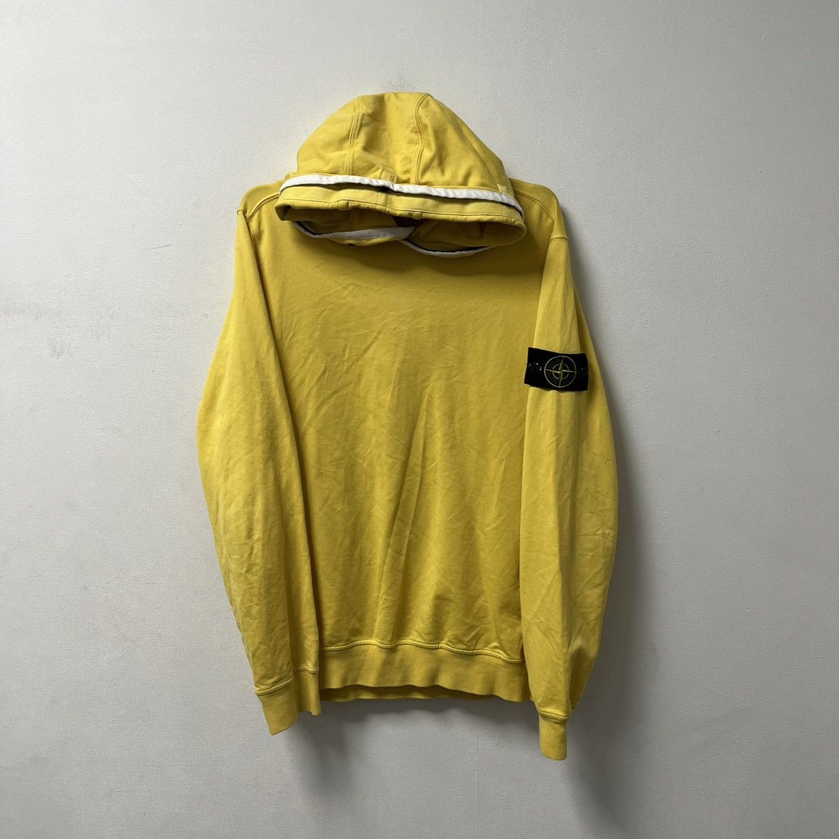 Stone Island Stone Island Hoodie Yellow Size L Size US L / EU 52-54 / 3 - 1 Thumbnail