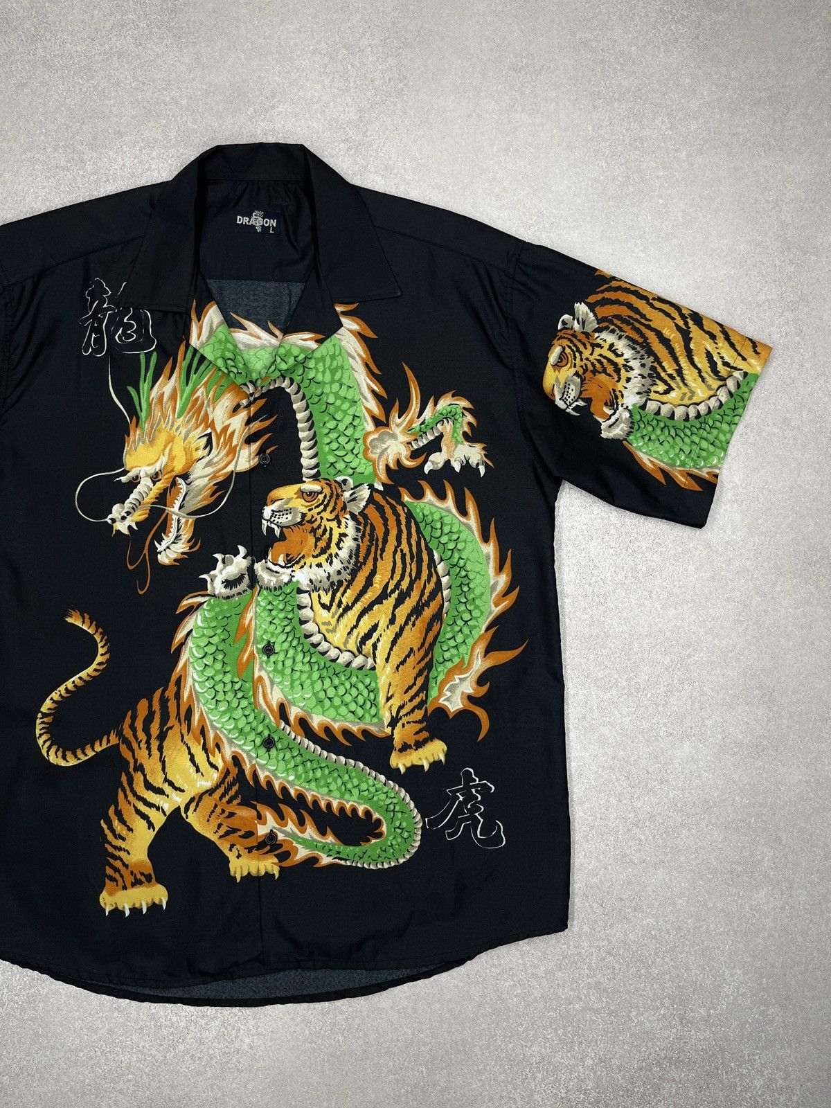 Vintage Vintage Japan Crazy Shirt Double Big Logo Dragon Tiger Black Size US L / EU 52-54 / 3 - 3 Thumbnail