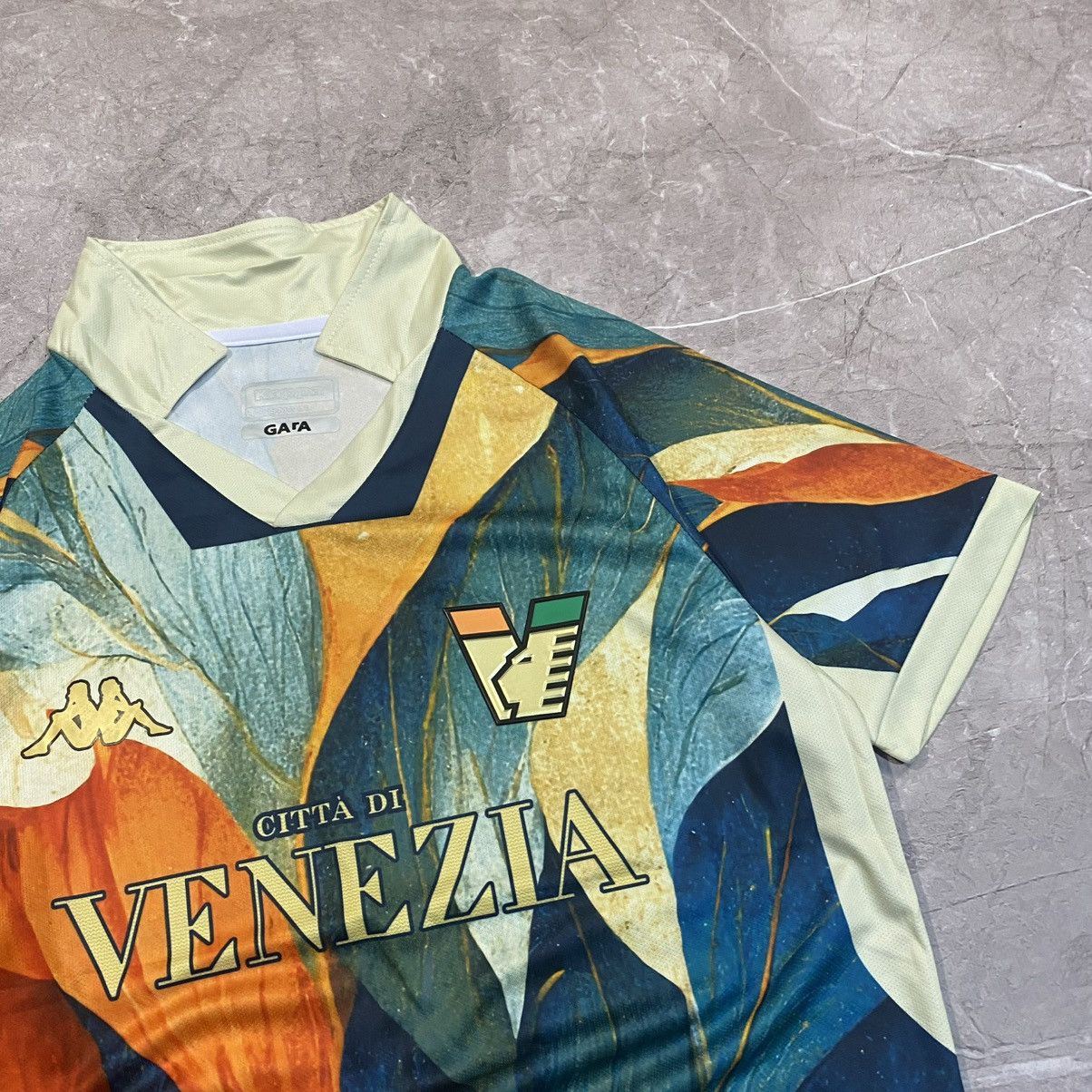 Kappa KAPPA VENEZIA CITTA DI ITALY TEE SOCCER JERSEY 20/21 Size US S / EU 44-46 / 1 - 3 Thumbnail