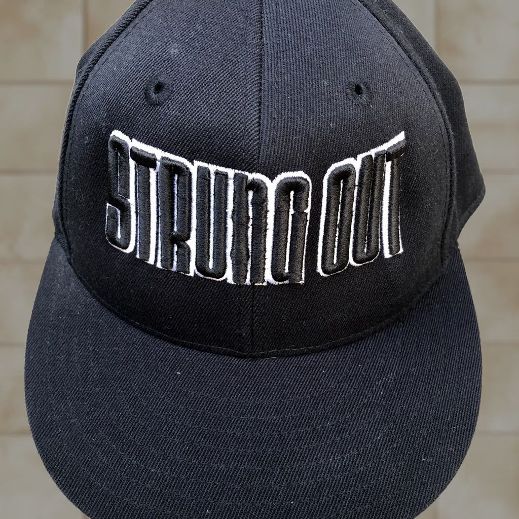 Vintage FLEX FIT 210 Fitted Hat STRUNG OUT Men's 7 1/4 - 7 5/8 Black Wool Blend Cap Baseball Adjustable Wool Blend Mens Black 90s Style Size ONE SIZE - 1 Thumbnail