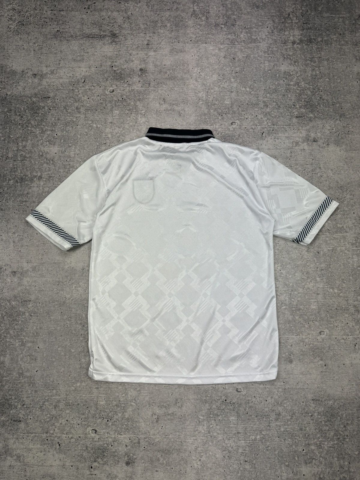 Vintage Vintage Blokecore England 1990-1992 Football Soccer Jersey Size US L / EU 52-54 / 3 - 9 Thumbnail