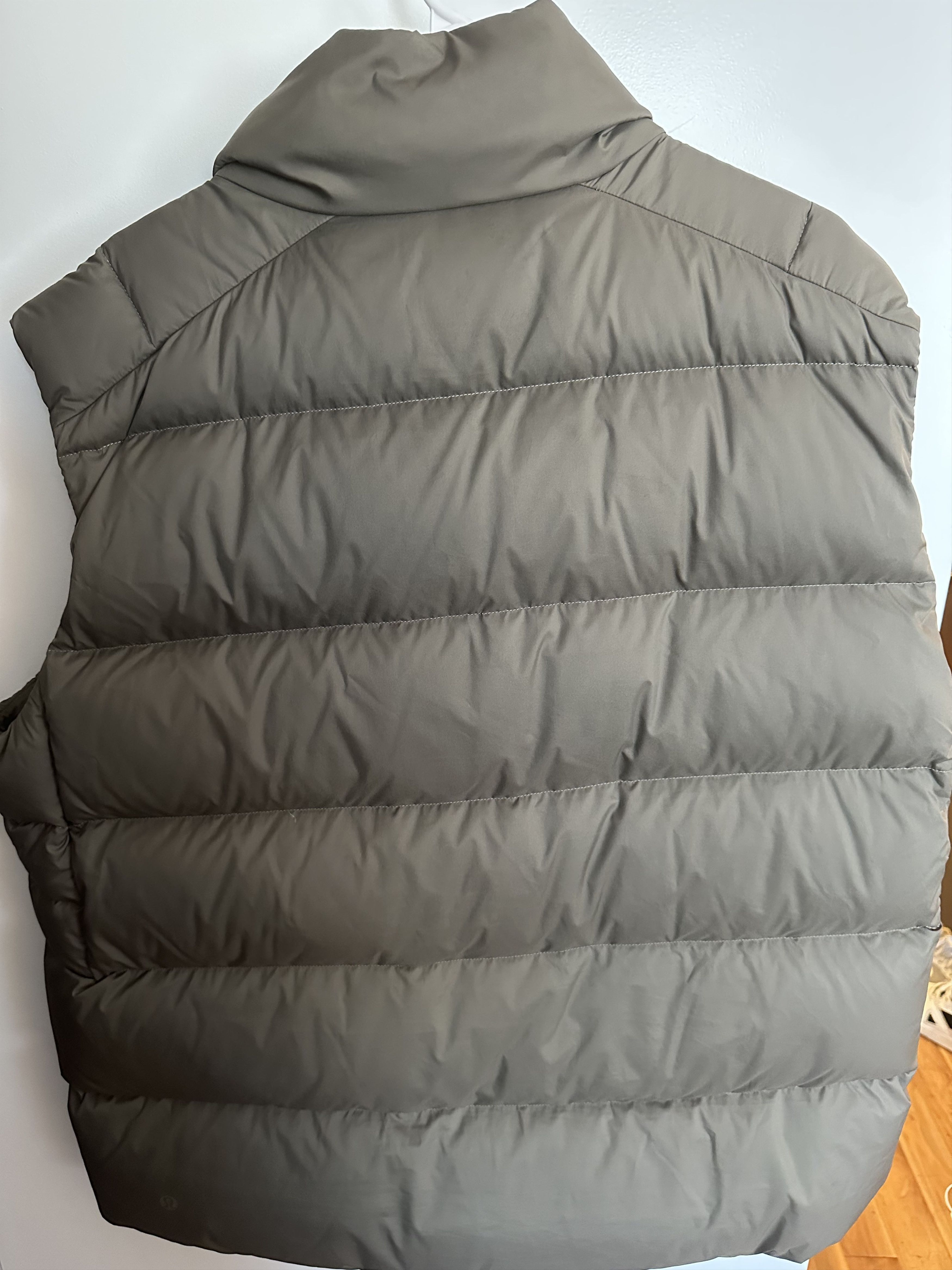 Lululemon Lululemon Wunder Puff Vest Green Size US XL / EU 56 / 4 - 2 Thumbnail