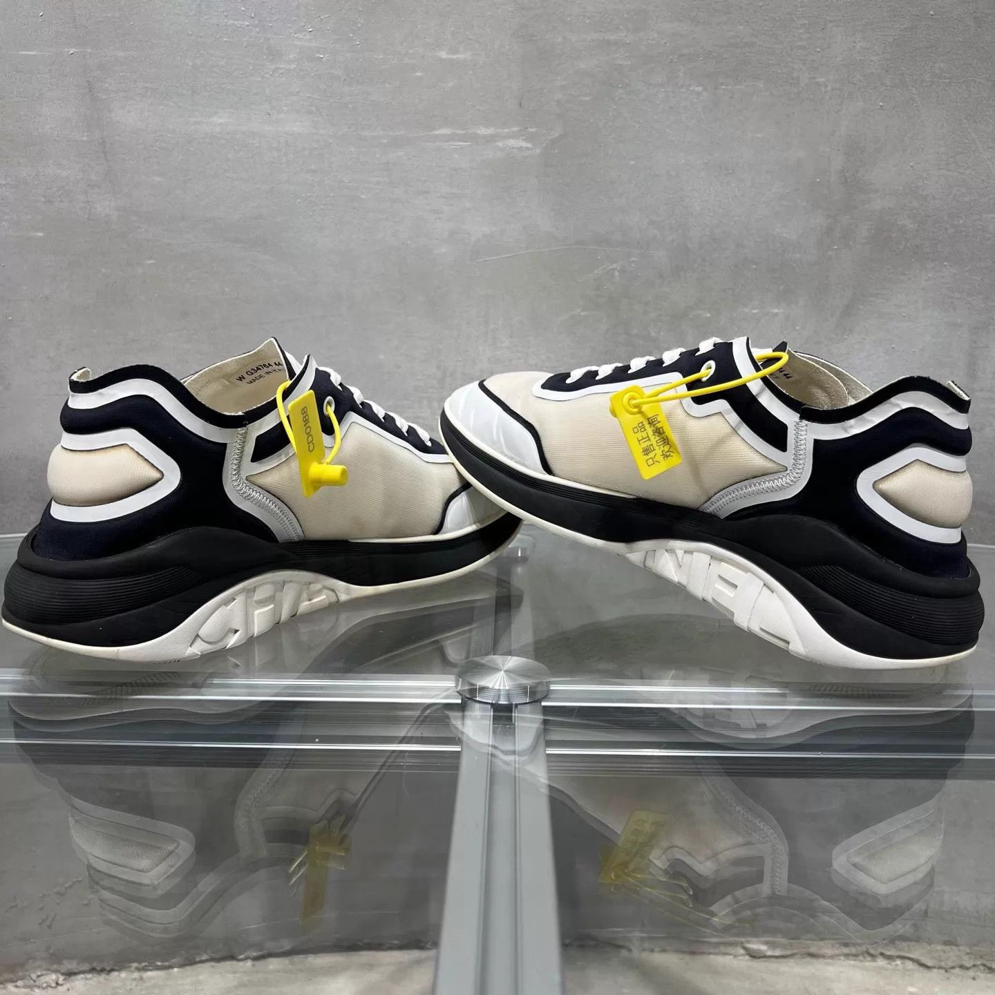 Chanel Chanel Panda Black White Sneakers 44 Size US 11 / EU 44 - 5 Thumbnail