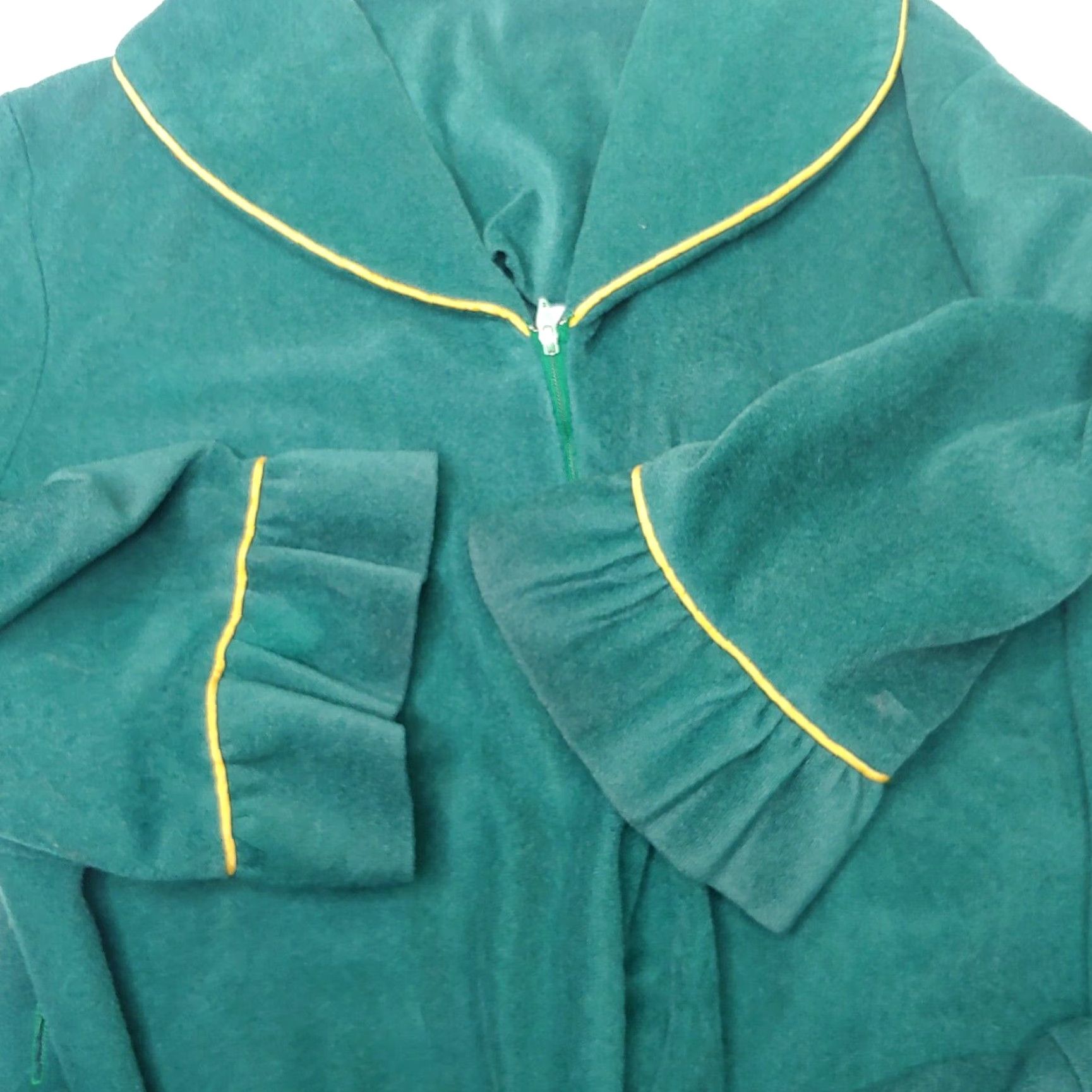Velour VINTAGE Robe Women M 14-16 Long Green Velour Embroidered Flowers Bohemian 80s Grannycore Belted Long Robe Womens Size ONE SIZE - 4 Thumbnail