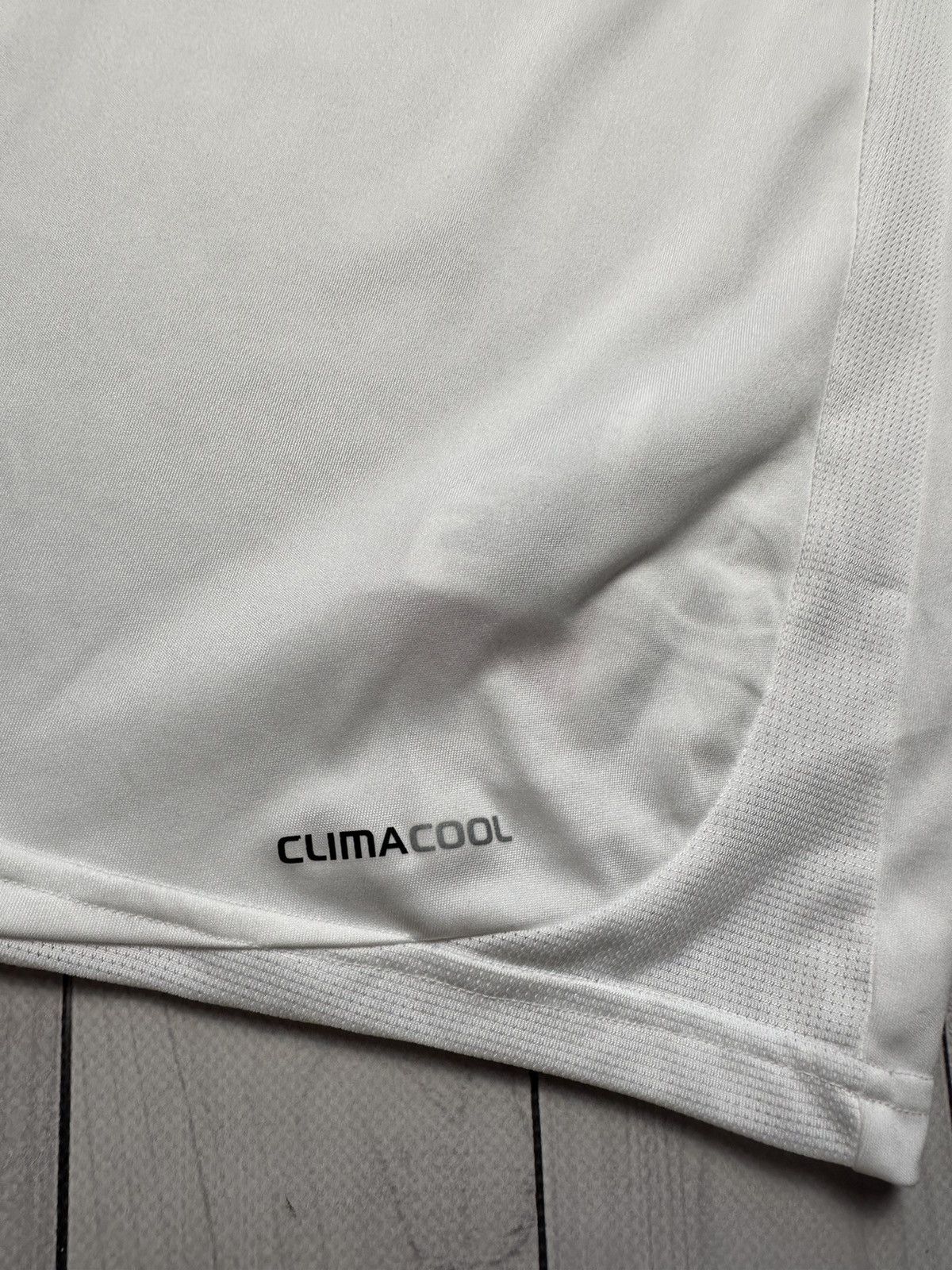 Adidas × Vintage AC Milan soccer jersey adidas size S/M white Size US M / EU 48-50 / 2 - 4 Thumbnail
