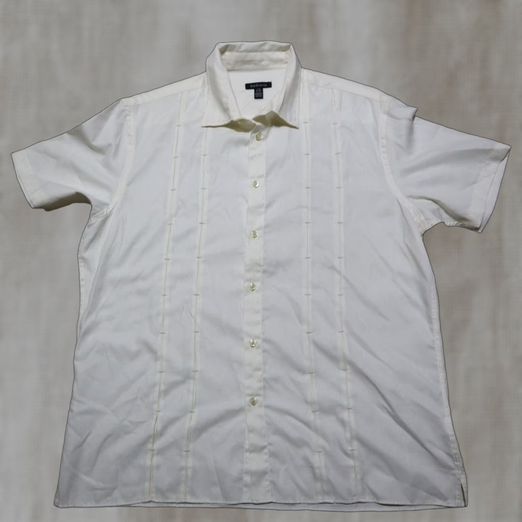 Van Heusen Van Heusen Shirt Men Dress Shirt White Long Sleeve Button Down 16.5 16/16.5 Wrinkle Free Pocket Size 46R - 1 Thumbnail