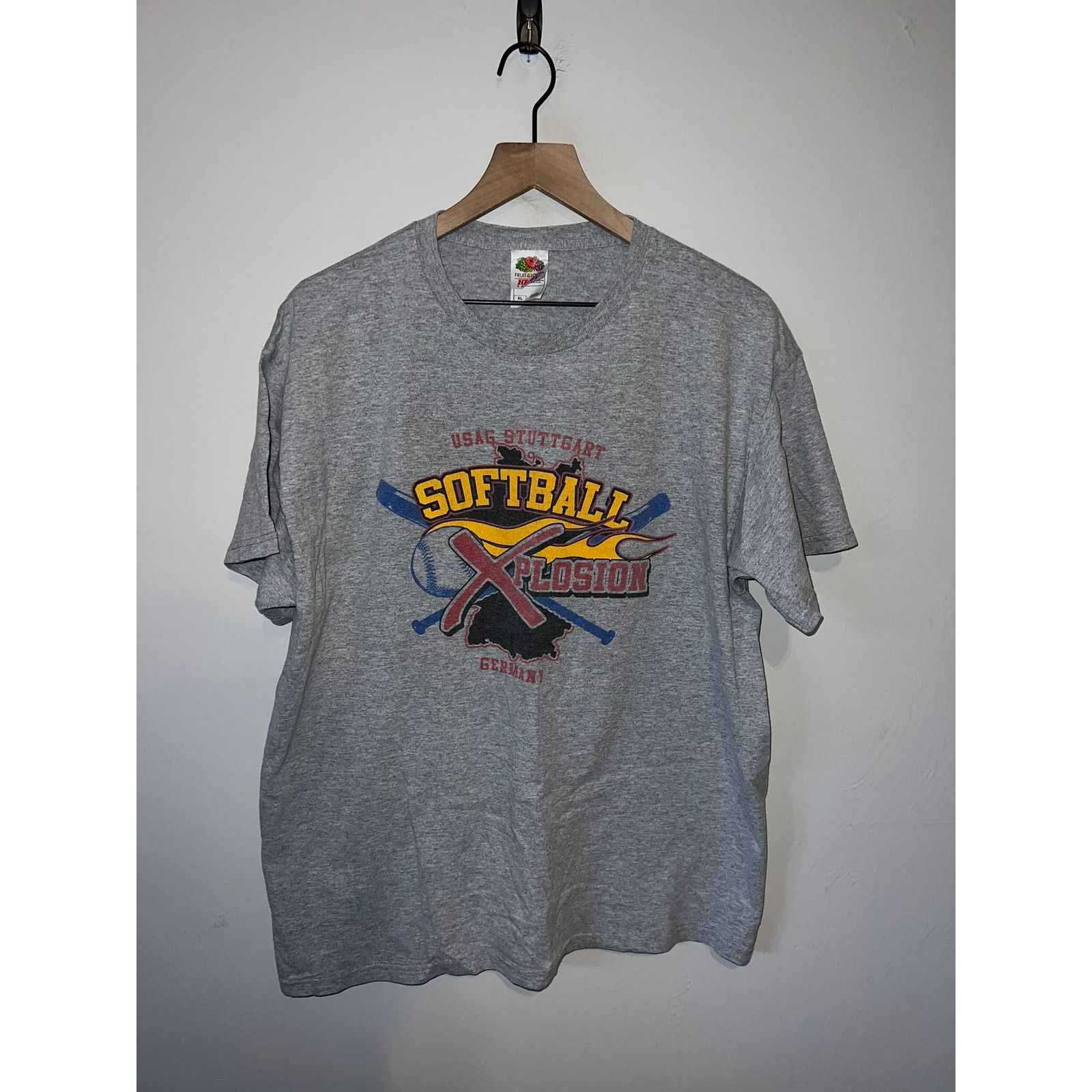 Fruit Of The Loom Vintage USAG Stuttgart Shirt Softball Germany Gray Tee XL Size US XL / EU 56 / 4 - 1 Thumbnail