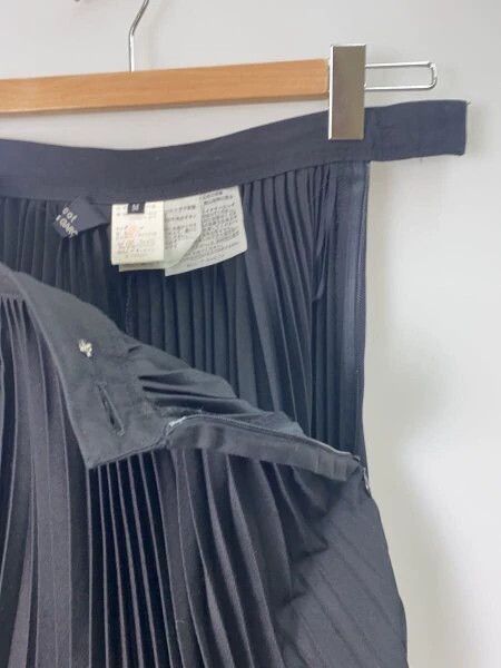 Comme des Garcons Comme Des Garcons size M Black pleated overskirt Size 23" - 3 Thumbnail