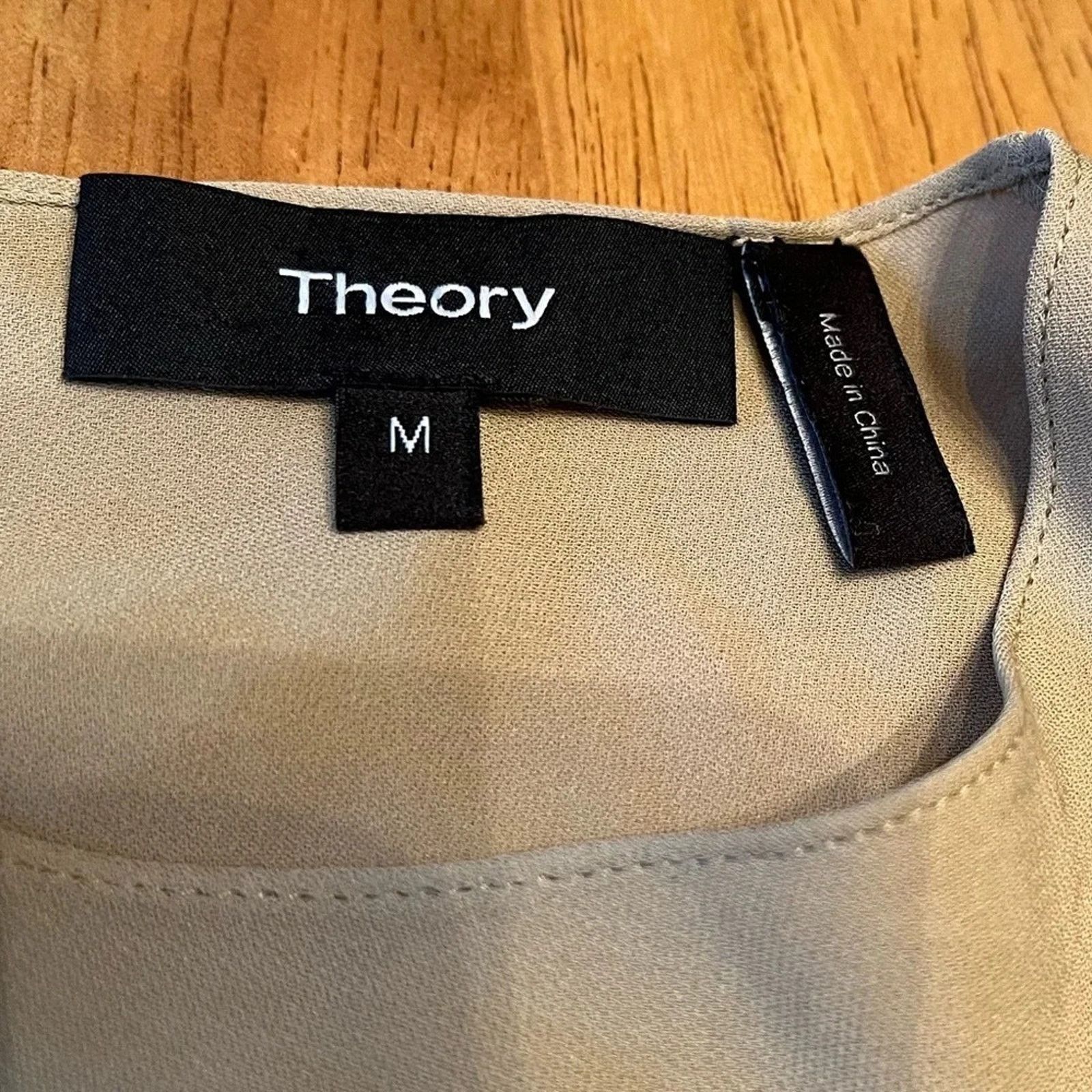 Sanctuary Theory 100% silk tank top with a hook and eye closing, Med Size M / US 6-8 / IT 42-44 - 4 Thumbnail
