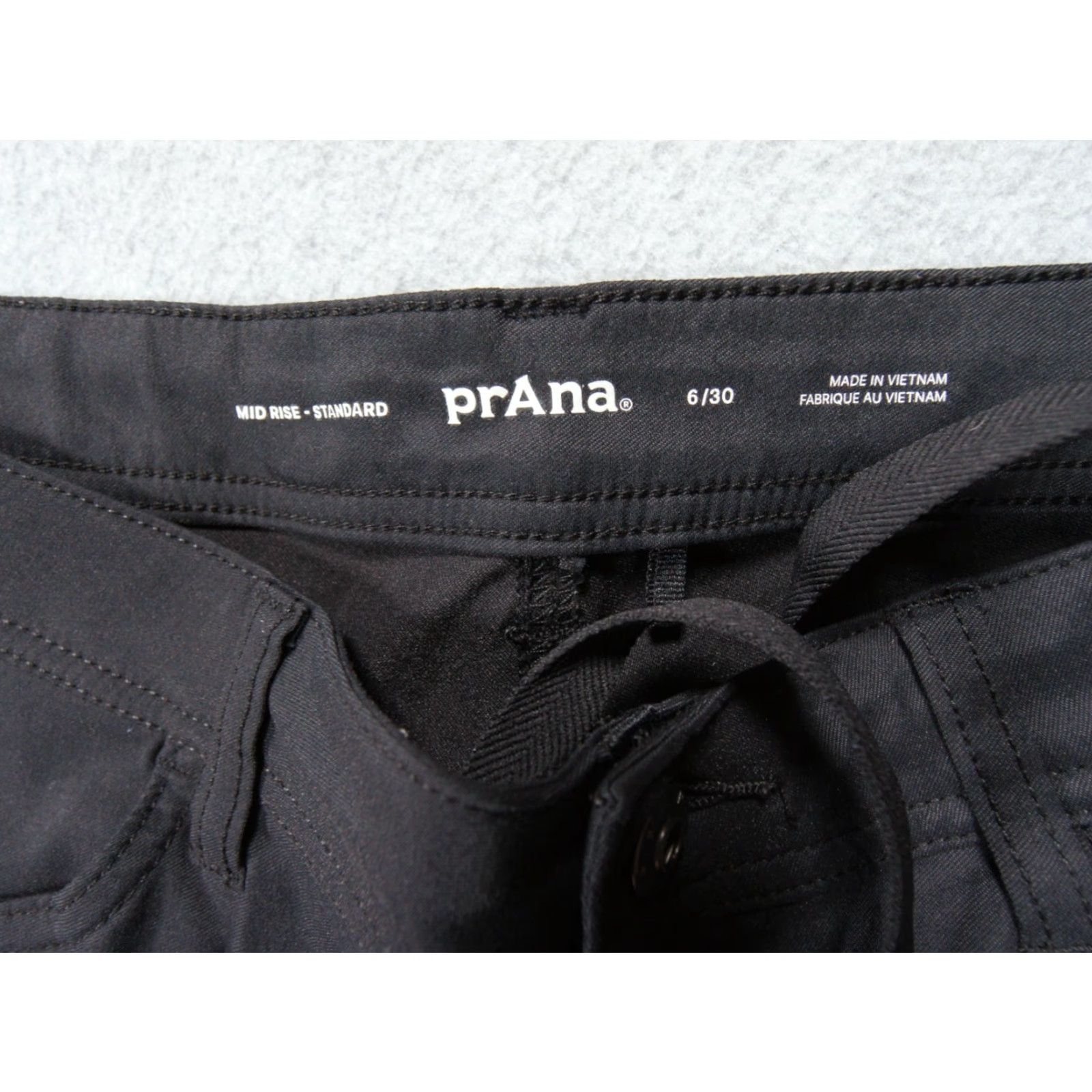 Prana Prana Pants Womens 6 Black Mid Rise Outdoors Hike Camp Regular 30 In Inseam Chino Nylon Spandex Logo Solid Stretch Casual Travel Shirt? Size 28" / US 6 / IT 42 - 7 Thumbnail
