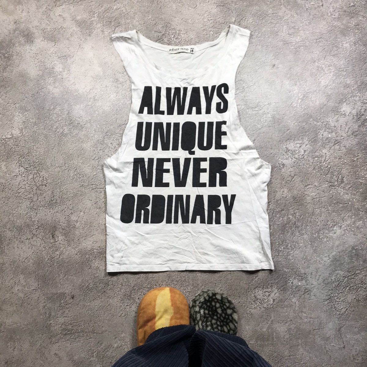 Vintage Vintage Y2K Graphic Tank Top Always Unique Never Ordinary L Size US L / EU 52-54 / 3 - 1 Thumbnail