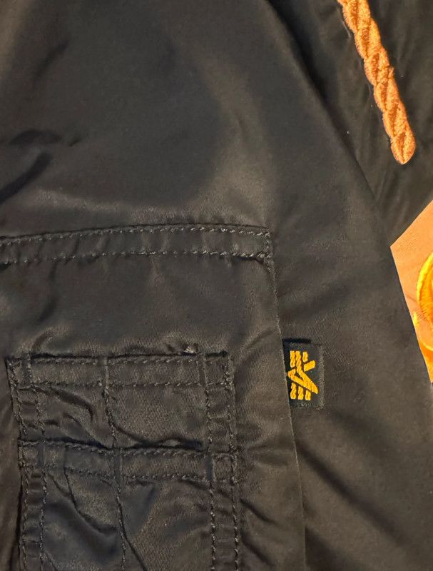 Alpha Industries × Travis Scott Bomber Travis Scott x Alpha Industries (2015 Rodeo) Size US M / EU 48-50 / 2 - 5 Thumbnail