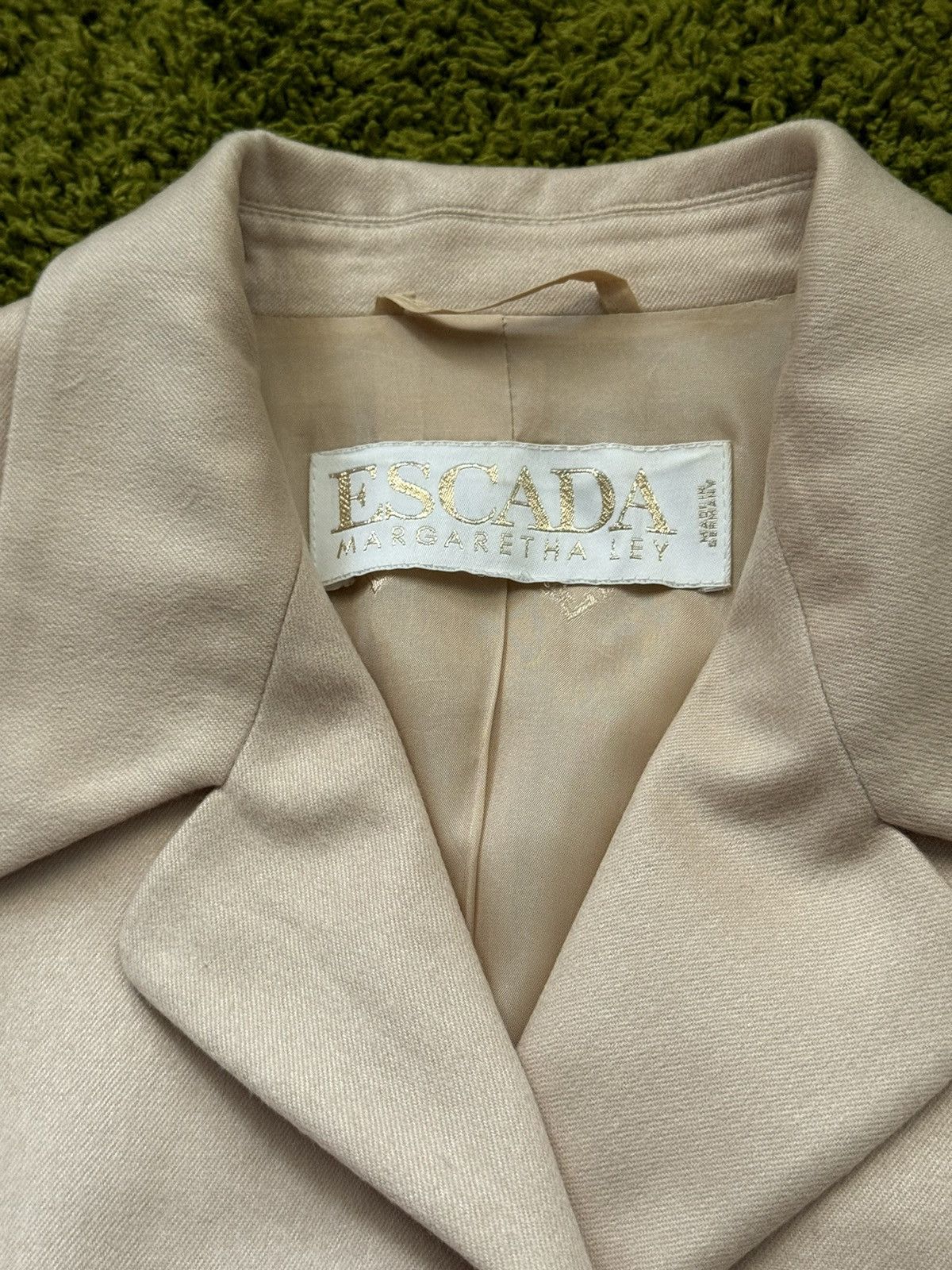 Designer × Escada Escada 2000s vintage wool cashmere blend blazer Size M / US 6-8 / IT 42-44 - 4 Thumbnail