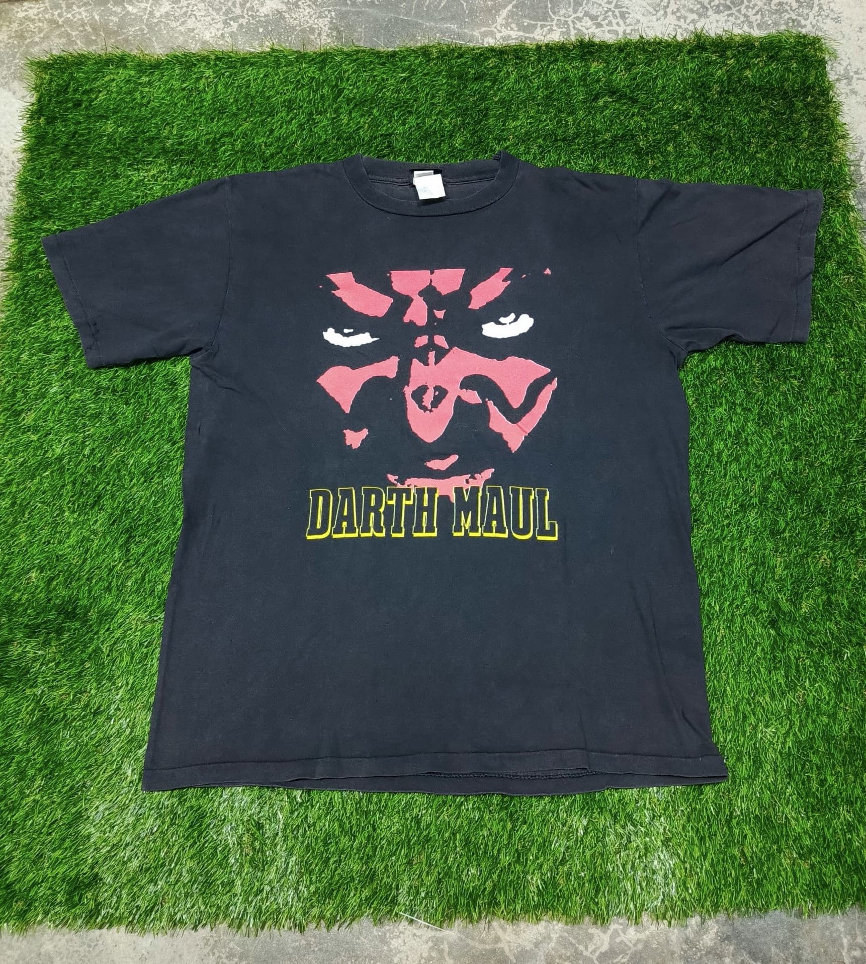 Vintage Vintage star wars darth maul tee Size US L / EU 52-54 / 3 - 1 Thumbnail