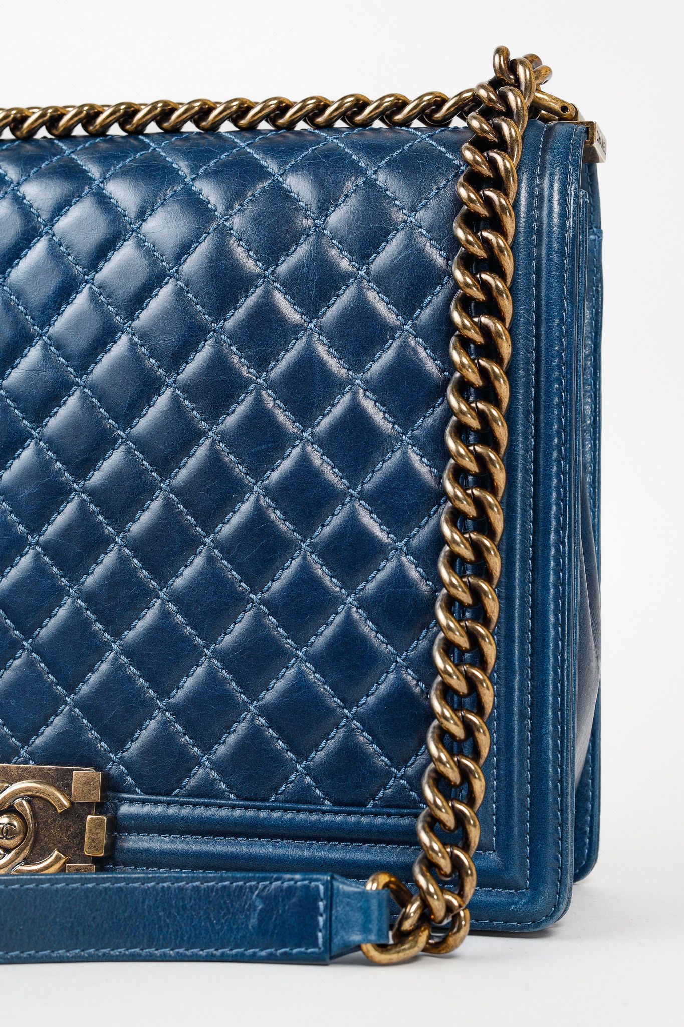 Chanel Chanel Blue Quilted Leather Large Boy Shoulder Bag Size ONE SIZE - 9 Thumbnail