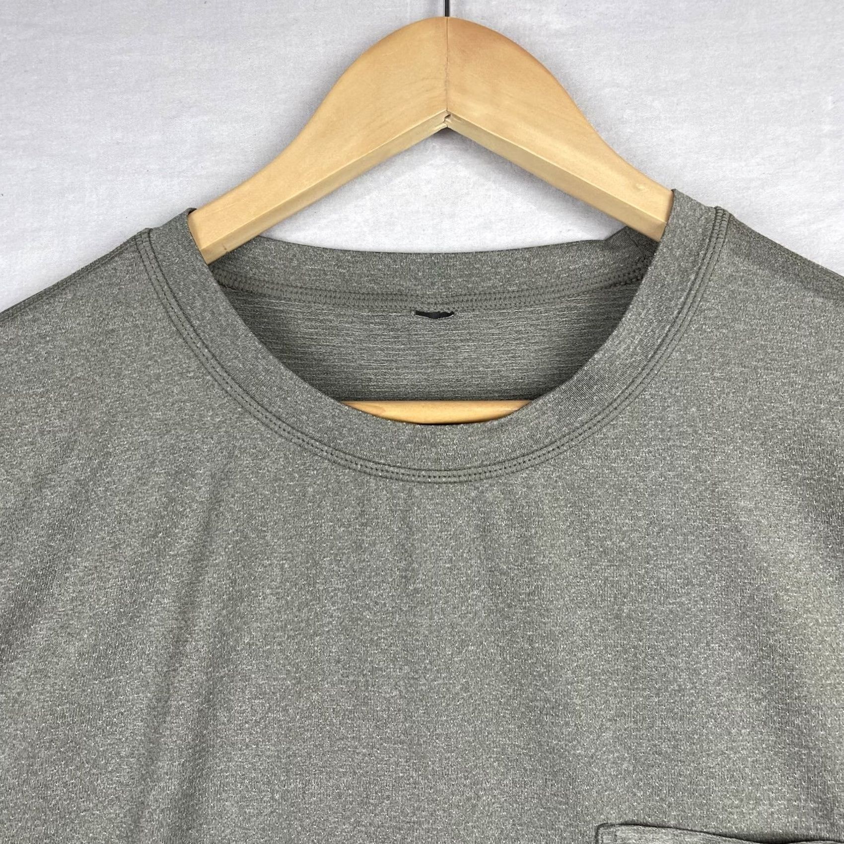 Vuori Vuori Shirt Mens Large Gray Heather Performance Pocket Tee Athletic Gym Stretch Size US L / EU 52-54 / 3 - 4 Thumbnail