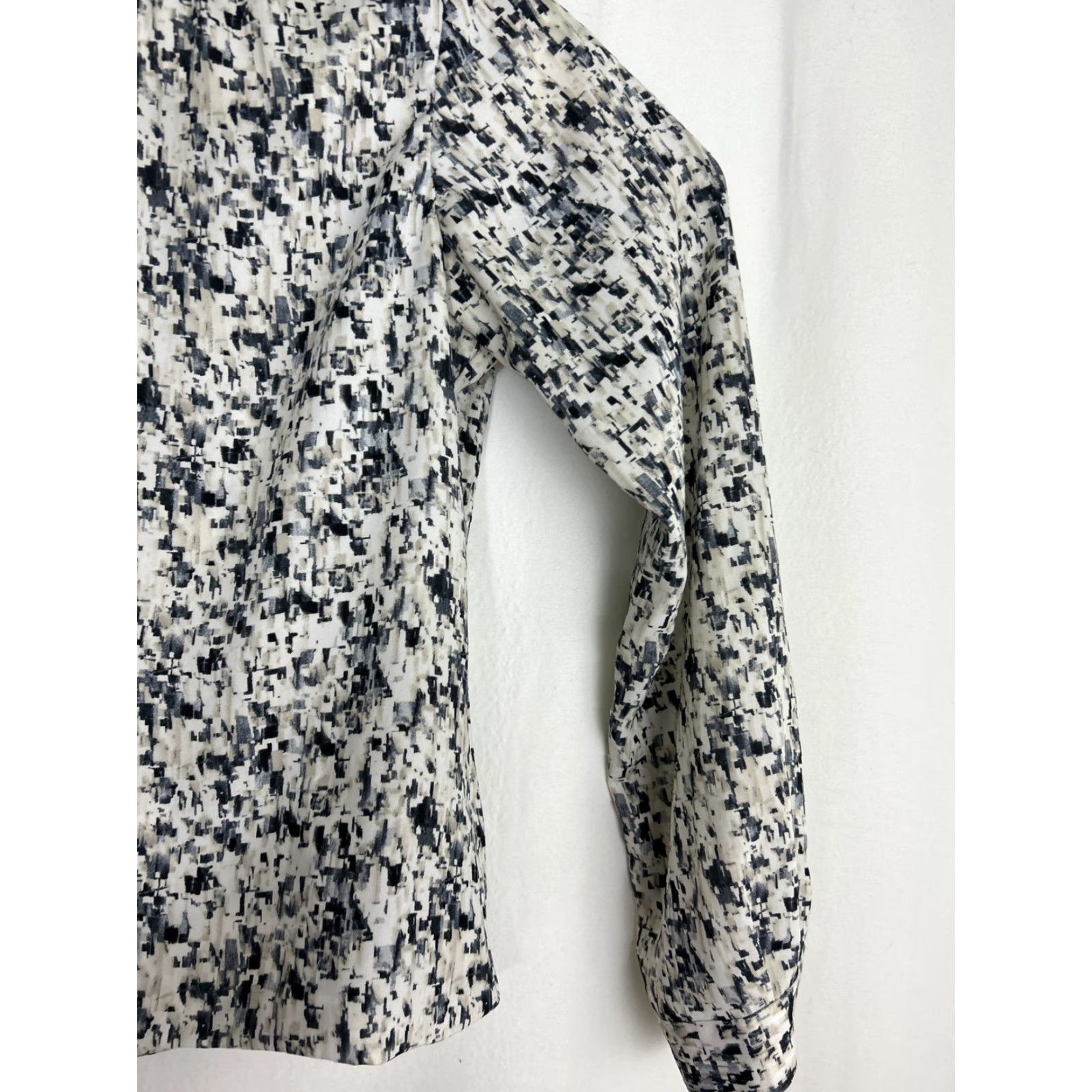Vintage CAbi Womens Blouse Shirt Popover Shatter Split Neck White Blue Round Neck Long Sleeve Medium M Tunic Women Size M / US 6-8 / IT 42-44 - 5 Thumbnail