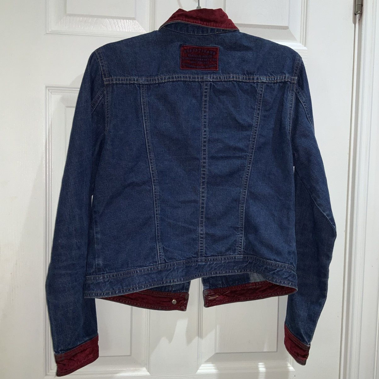 Guess Guess Glamour Denim trucker denim jacket velvet trim Sz L Size L / US 10 / IT 46 - 6 Thumbnail