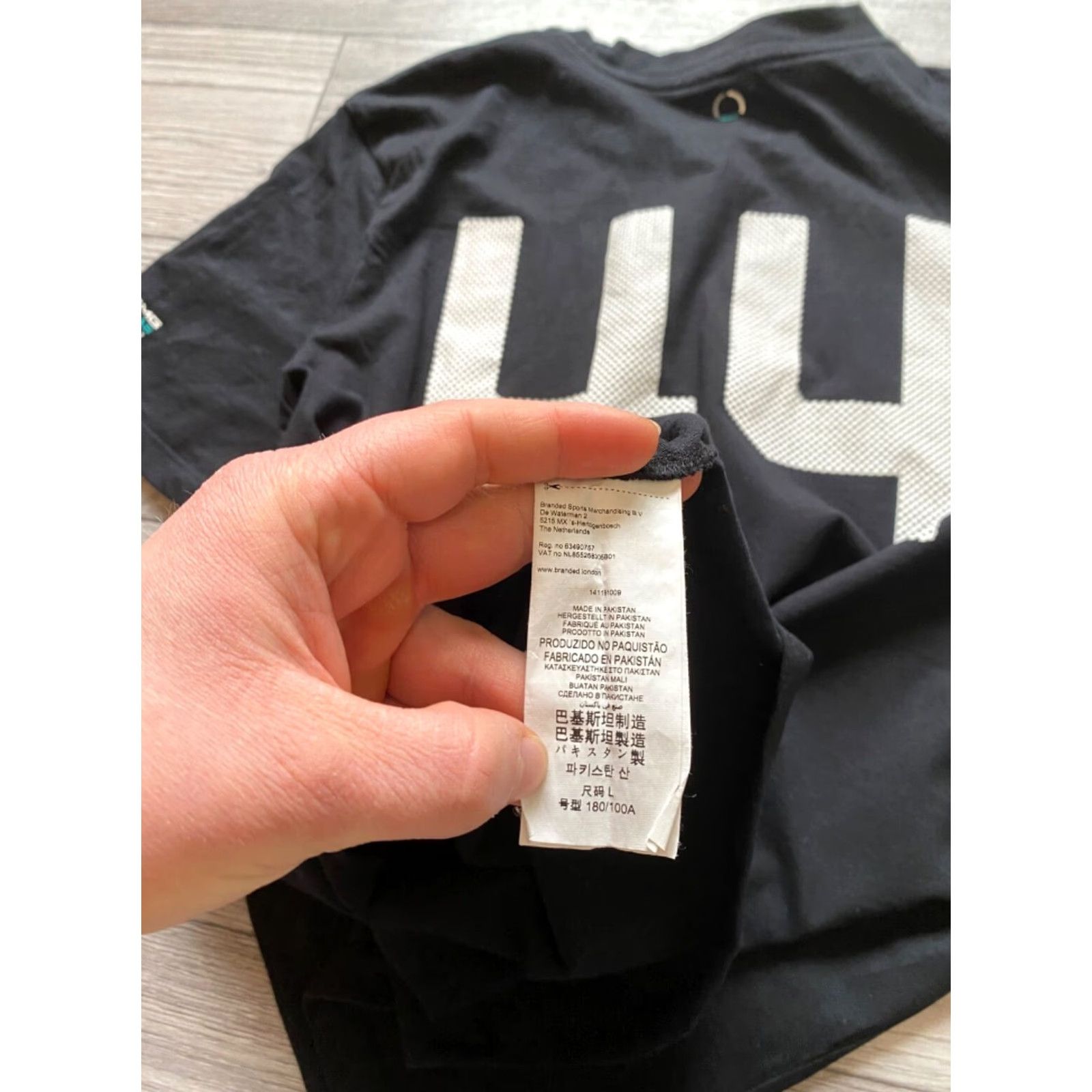 Mercedes-Benz Mercedes-Benz F1 T-Shirt Mens L Black Short Sleeve 44 Petronas Hamilton AMG Racing Shirt Size US L / EU 52-54 / 3 - 7 Thumbnail