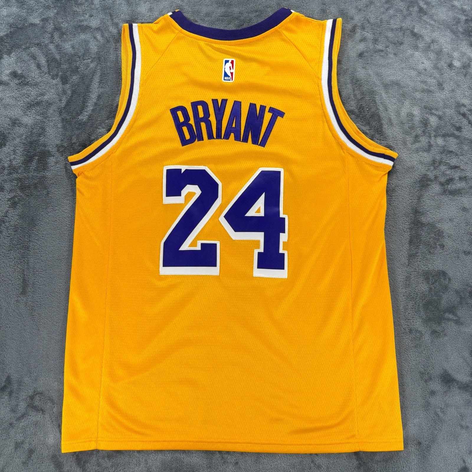 Nike Nike Kobe Bryant Lakers #24 Swingman Jersey Stitched Men S/ Size US S / EU 44-46 / 1 - 2 Thumbnail